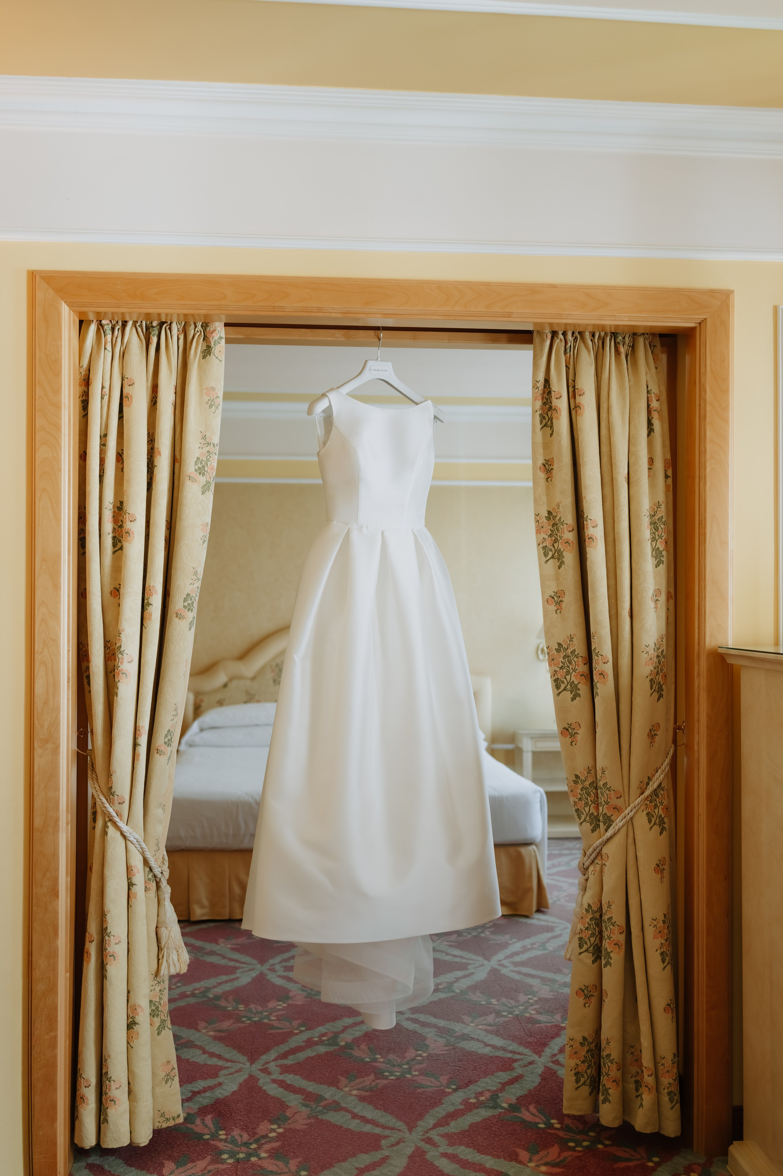 Vera & Lorenzo | Biella, Italy. Professional Wedding Photographer Geneva & Romande Switzerland | Tanya Creator