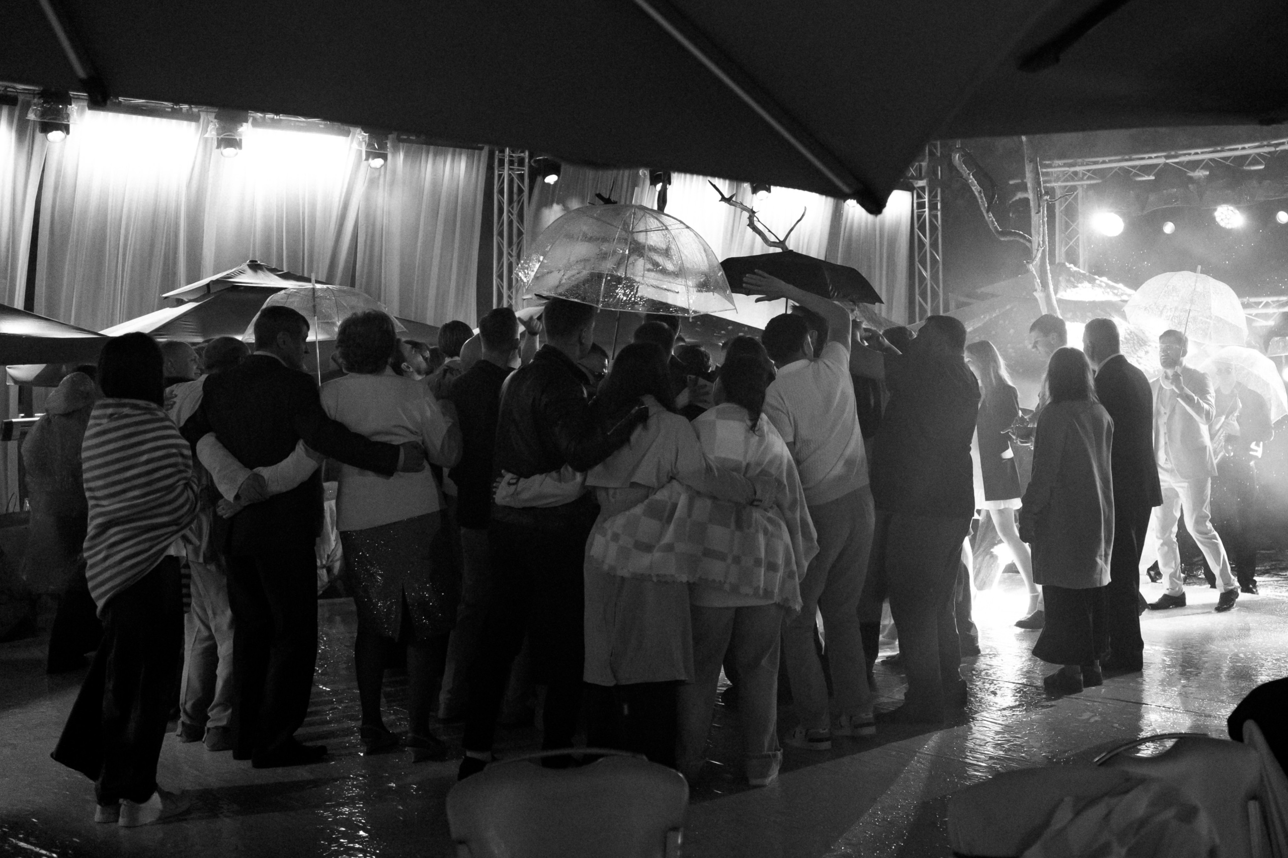 Майский Дождь. Полный день (сокращено). Семейный и портретный фотограф в Саратове Сахарова Маша