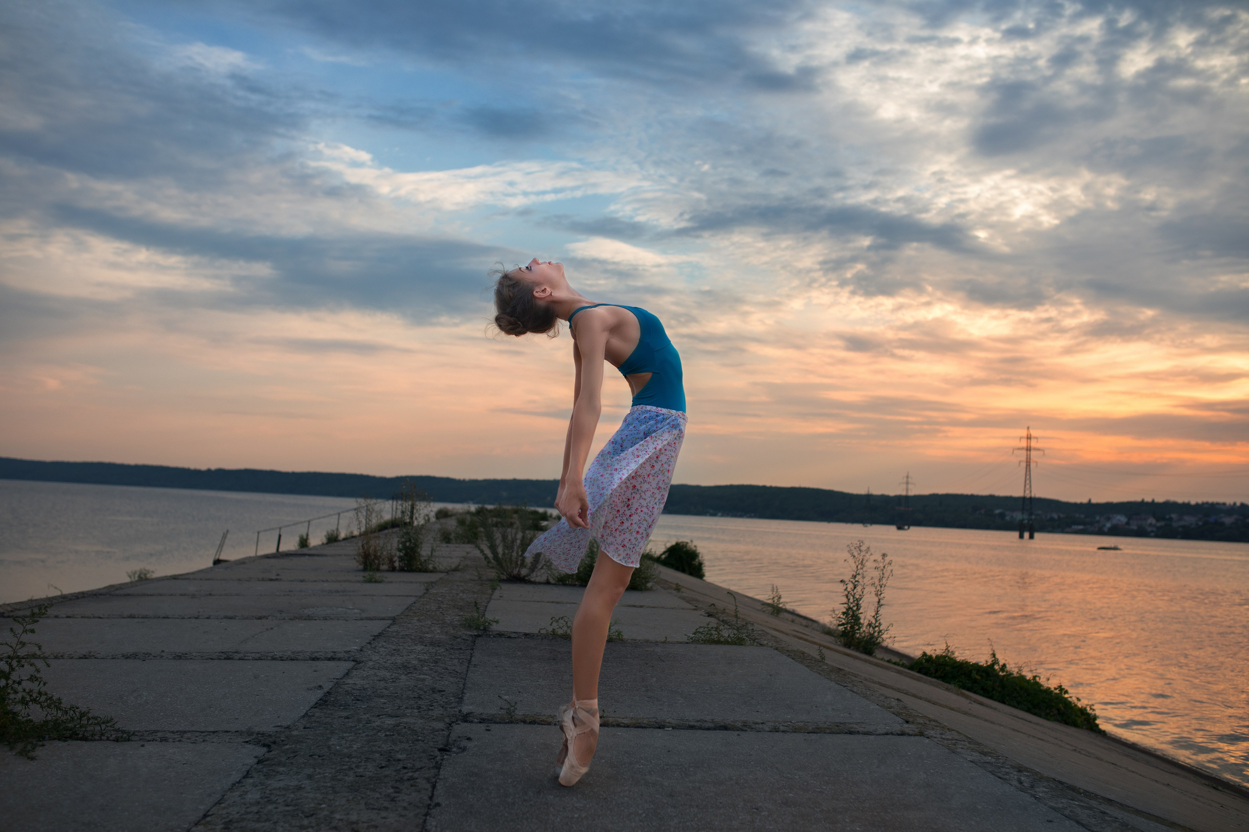 Фотосет с балериной Дианой на набережной для «себя»