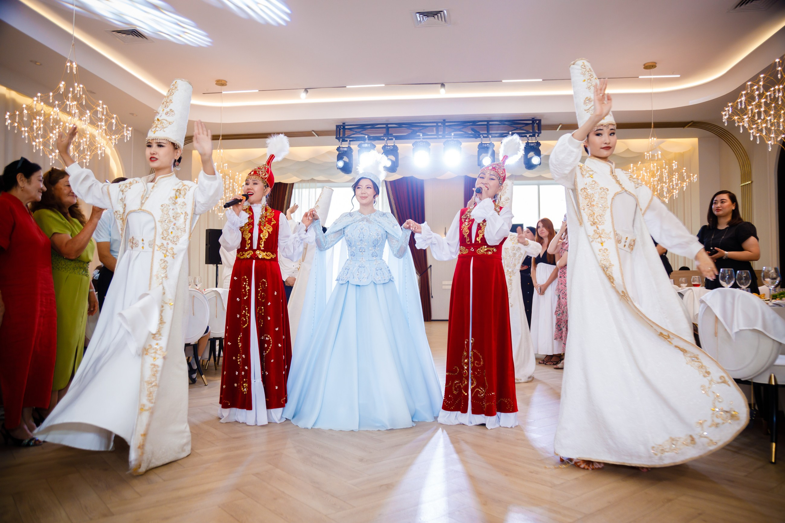 Кыз Узату. Видеограф и фотограф в Астане | Свадьба, Қыз ұзату, Юбилей