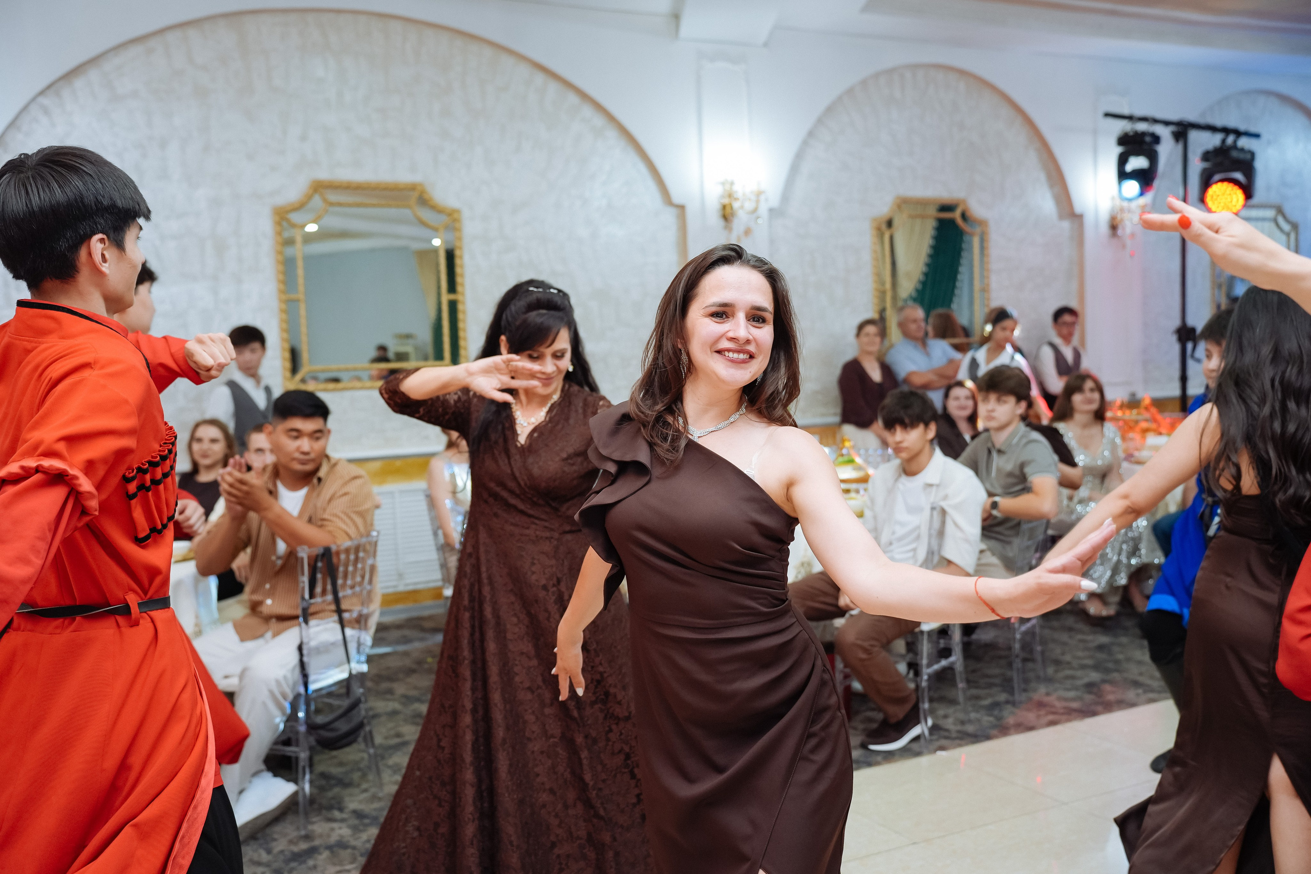 Свадьба (Банкет). Видеограф и фотограф в Астане | Свадьбы, Қыз ұзату, Тұсау кесер, Юбилей