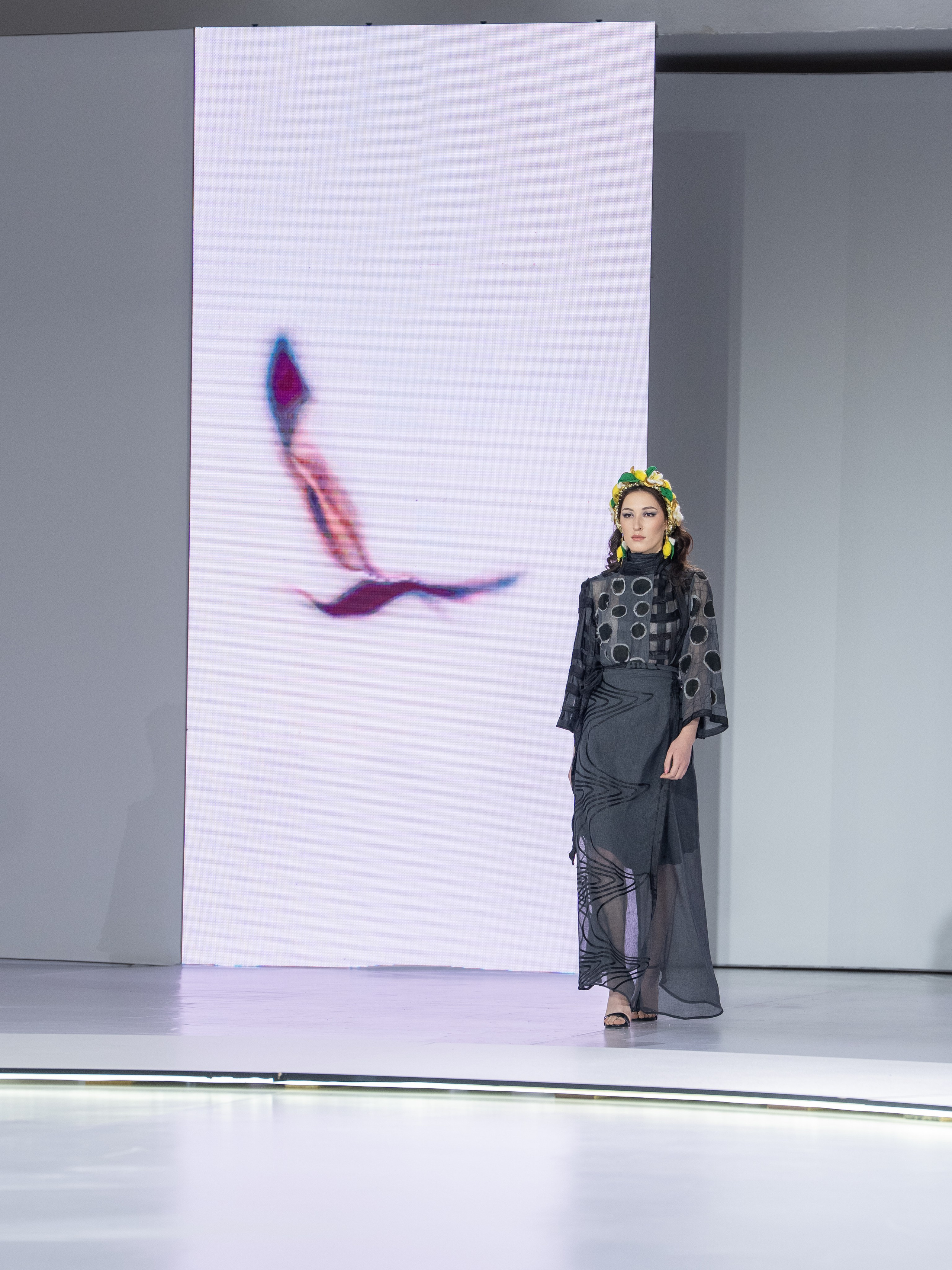 Дизайнер Kharchi. Сайт Алматинского НЮ АРТ, будуар и фэшн фотографа Дениса Карпенко