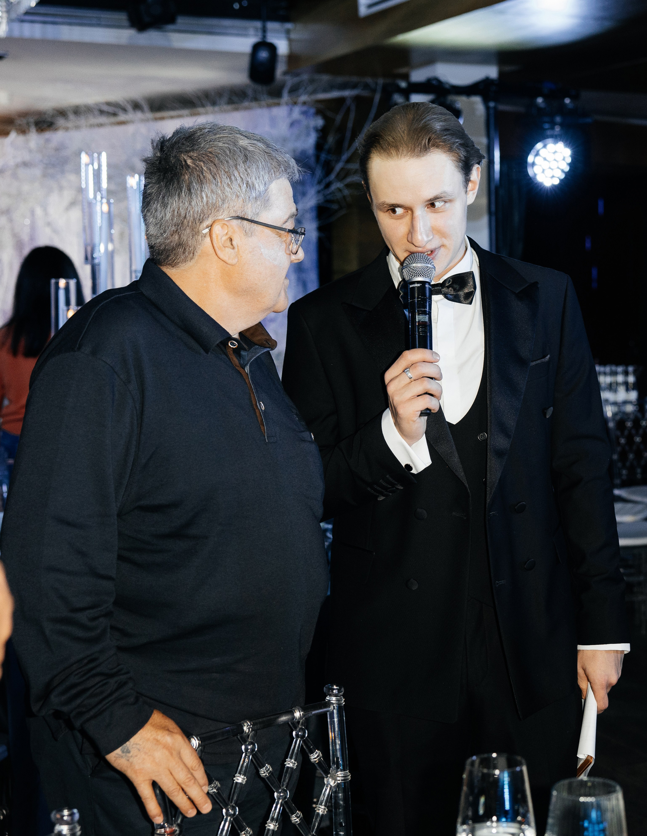 Ведущий Данил Шушлебин