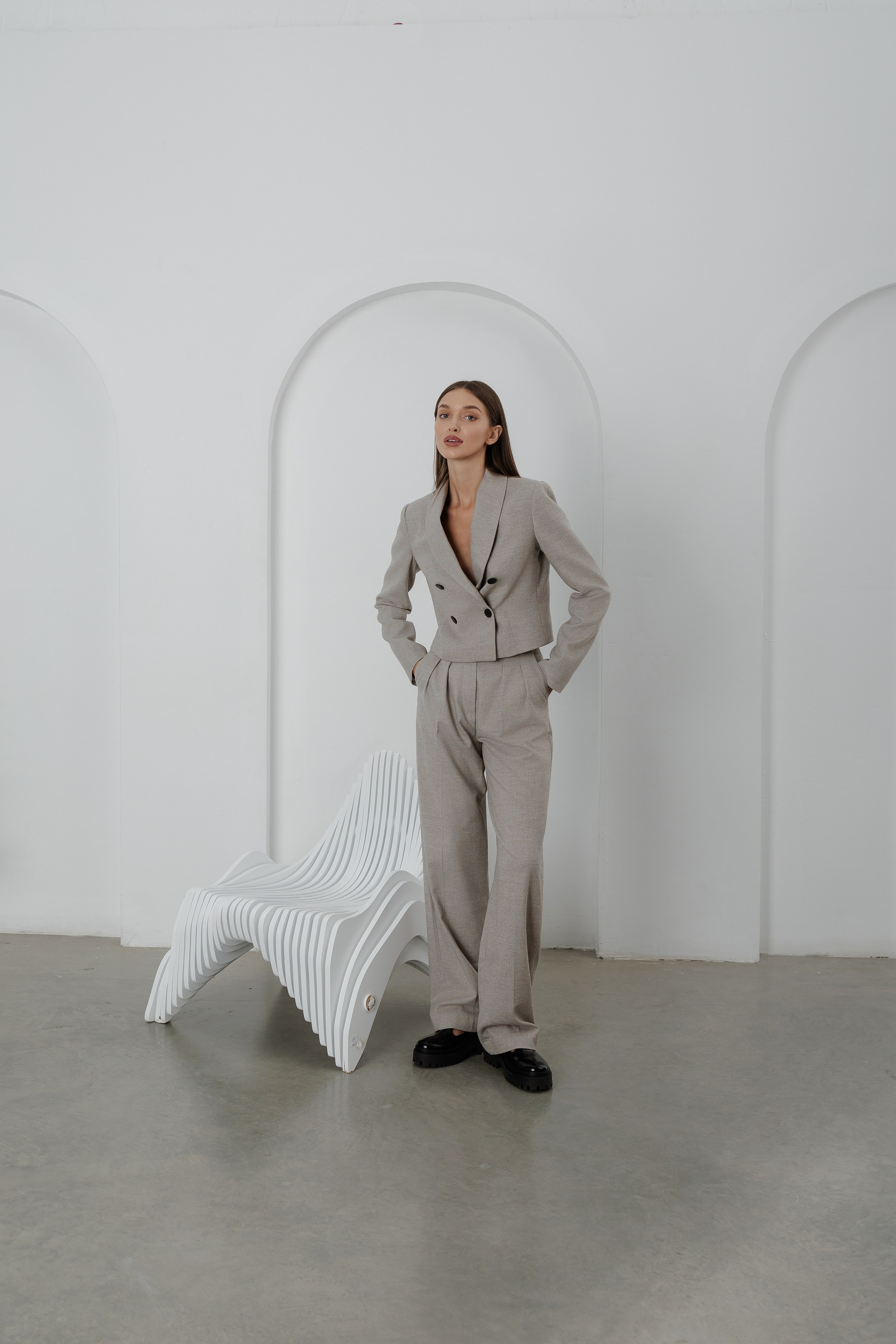 Bianelli — нейтральный фон. Фото и видео контент за одну съемку — Веретенников Егор