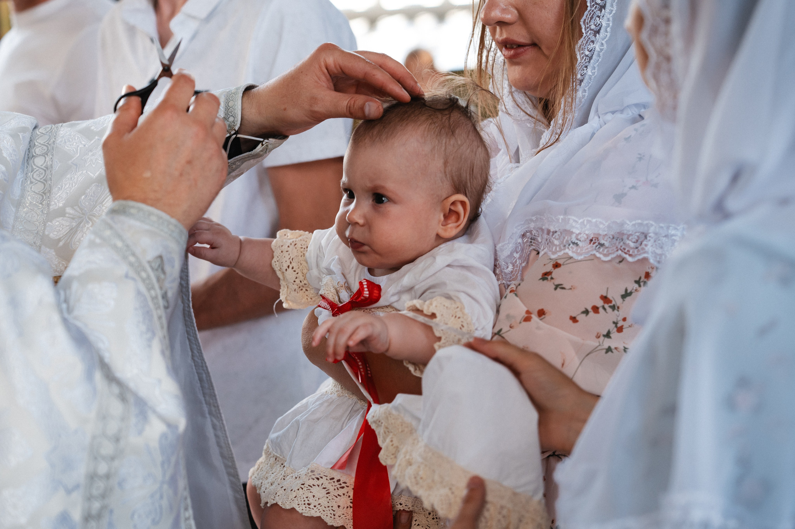Таинство Крещения Дарьи (Храм Преполовения Пятидесятницы). Фотограф Ярута Оксана / Ростов-на-Дону
