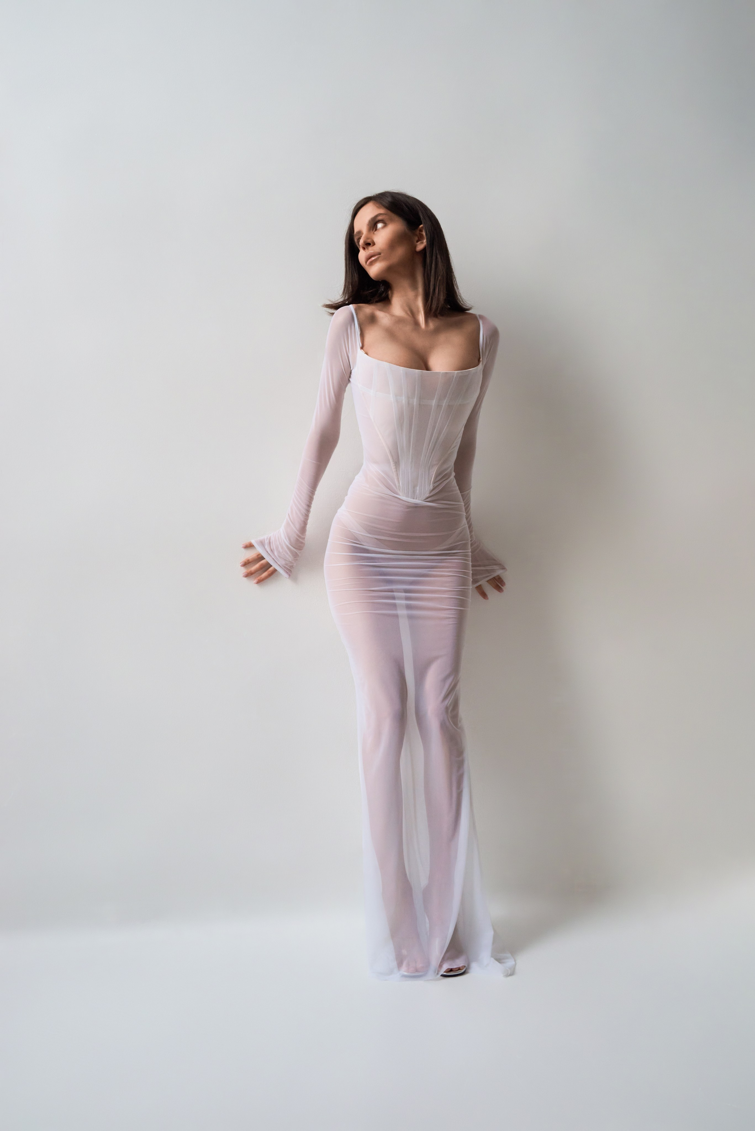 Деликатная обработка портретов для рекламы нижнего белья | Студия SVITHART