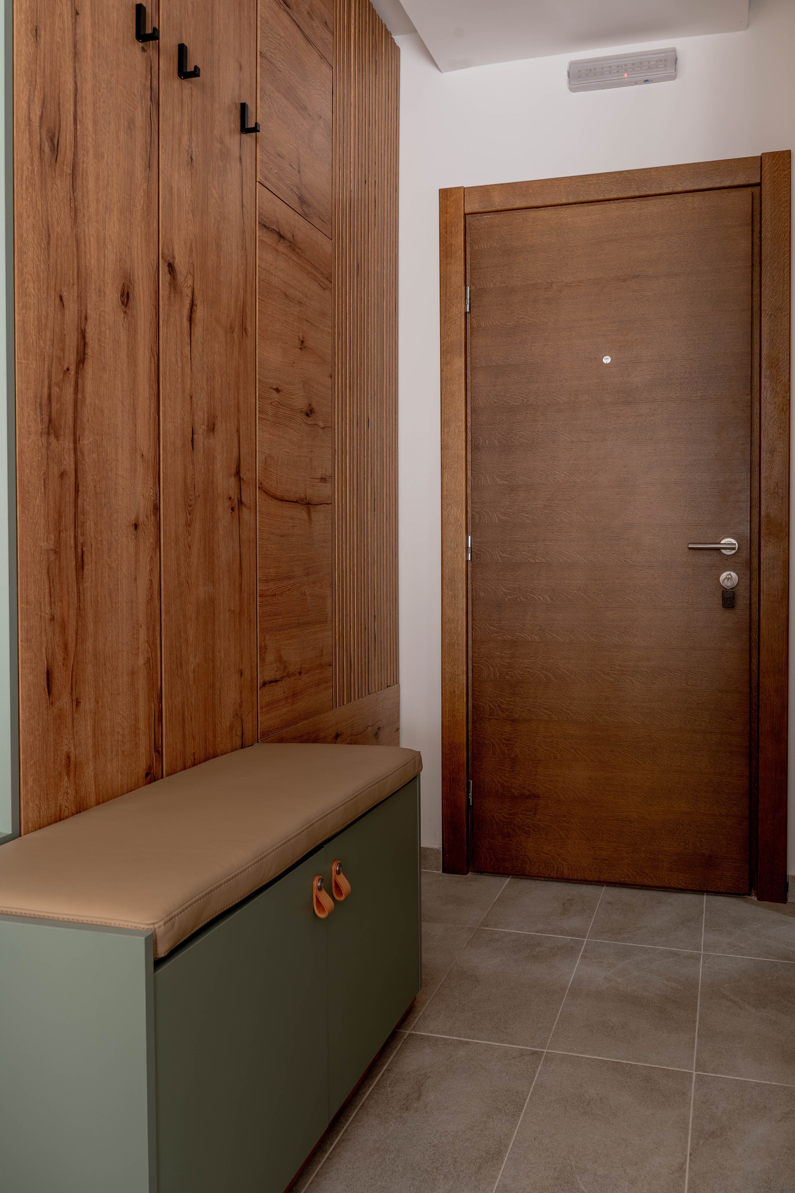 Madre interiors. Photographer Liana Sudets Serbia Kopaonik Brzece Brus