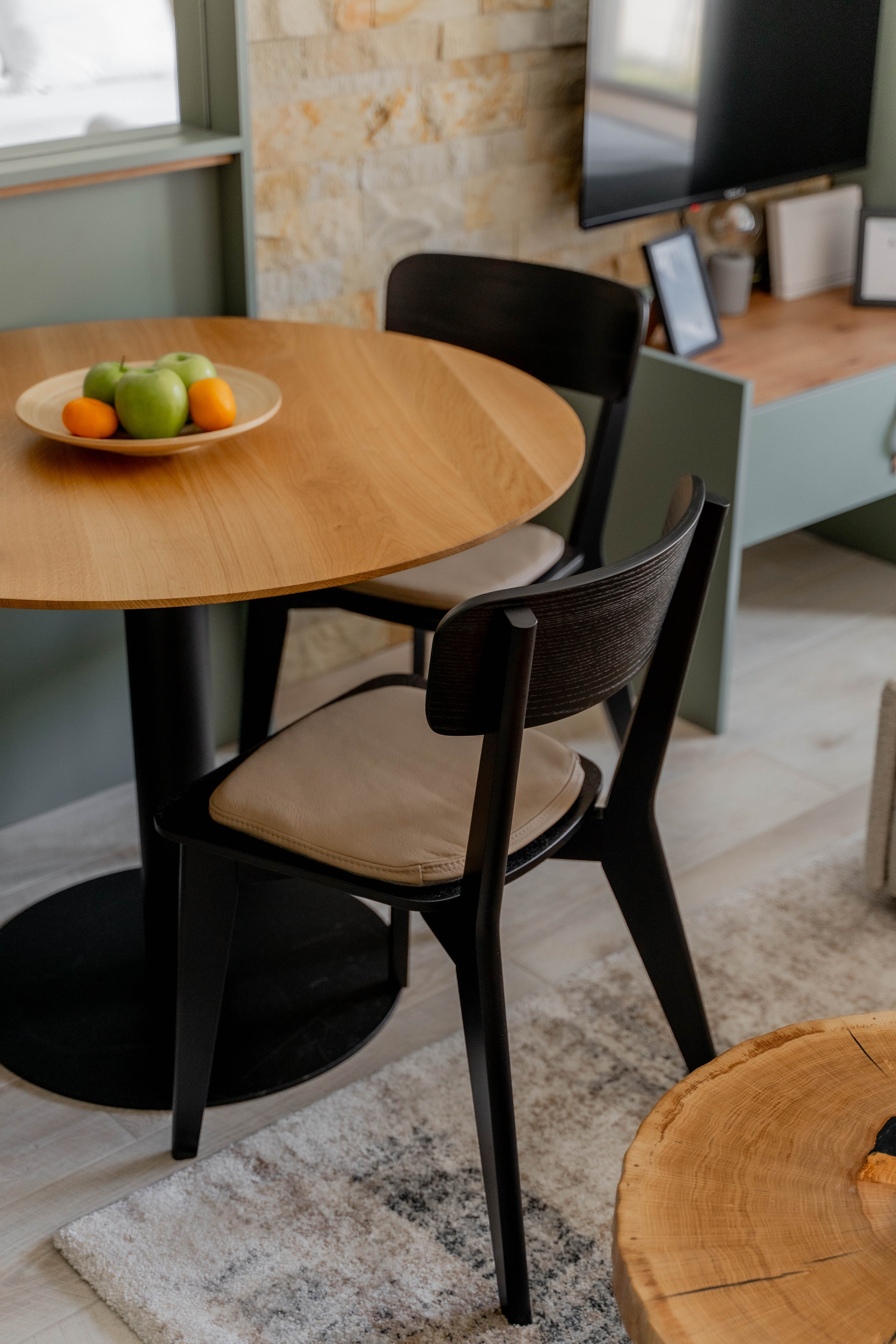 Madre interiors. Photographer Liana Sudets Serbia Kopaonik Brzece Brus