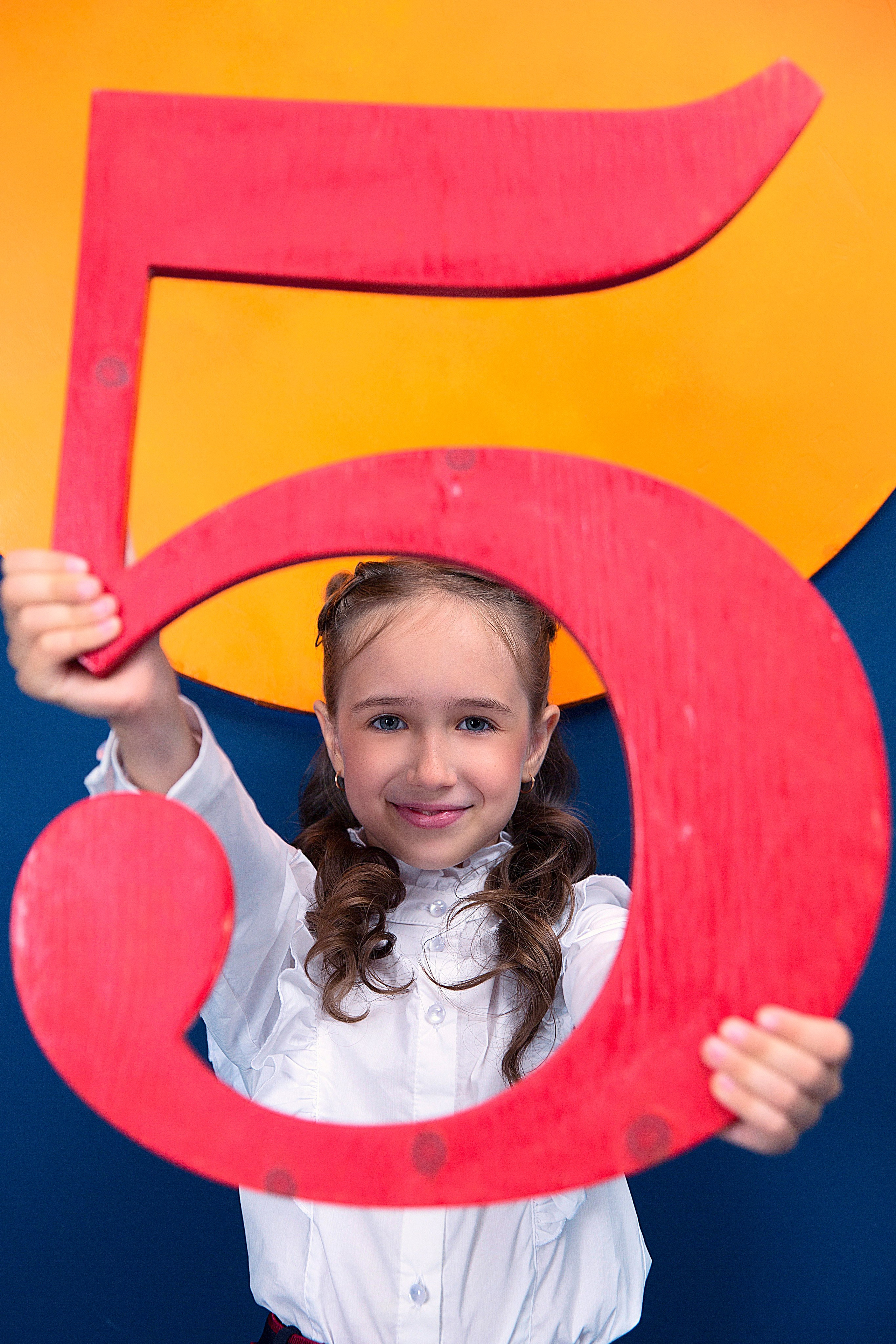 Индивидуальные фотосессии школьников. Детский школьный фотограф в Кемерово Зиновьева Екатерина