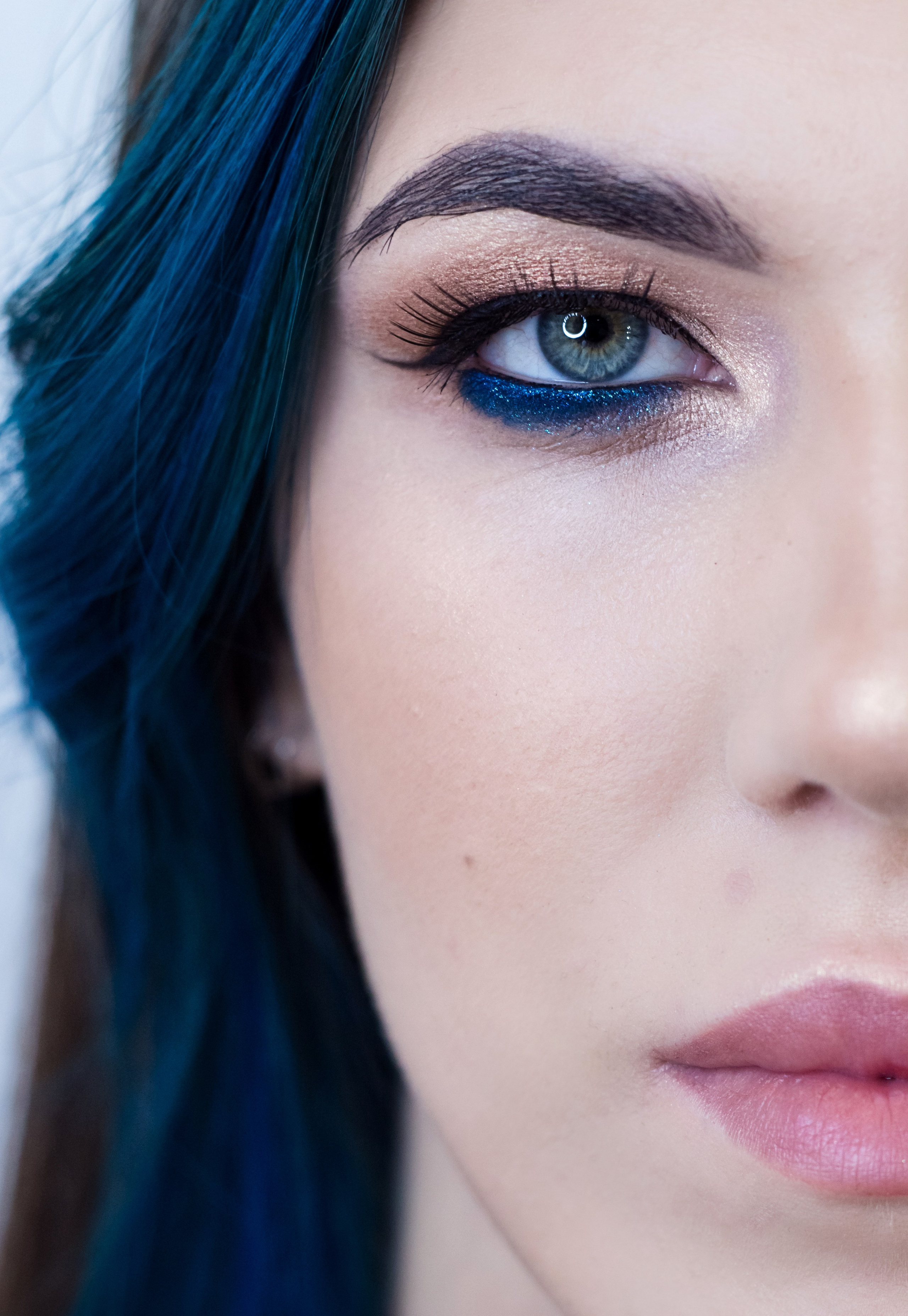 Салон красоты. Креативное окрашивание, визаж. Фотограф Мария Винницкая