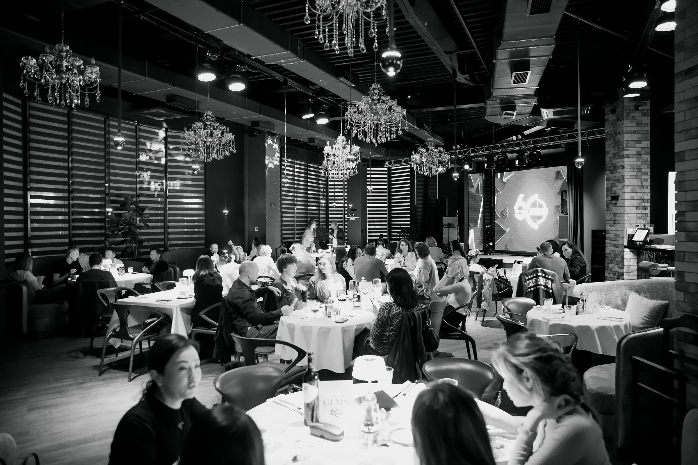 Вокруг Света за 60 Секунд-Sunset Meat Restaurant. Репортажный фотограф в Алматы Каюпов Сержан