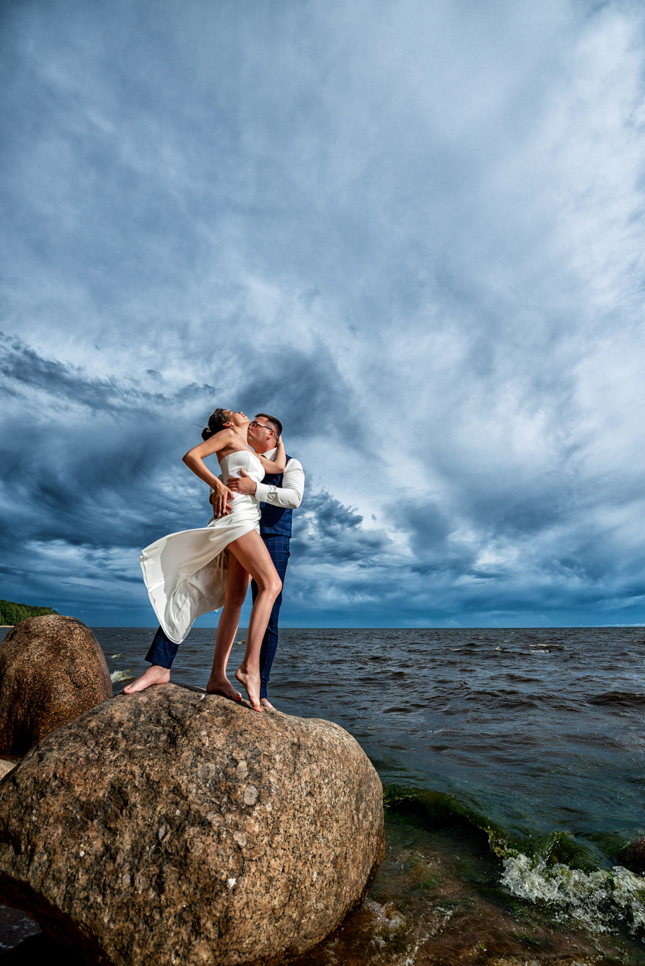 Евгений и Александра (фотосессия под дождём на Исаакиевской площади, свадебная прогулка на Финском заливе). Портретный, семейный и свадебный фотограф в Санкт-Петербурге и в Пушкине Ширяев Денис