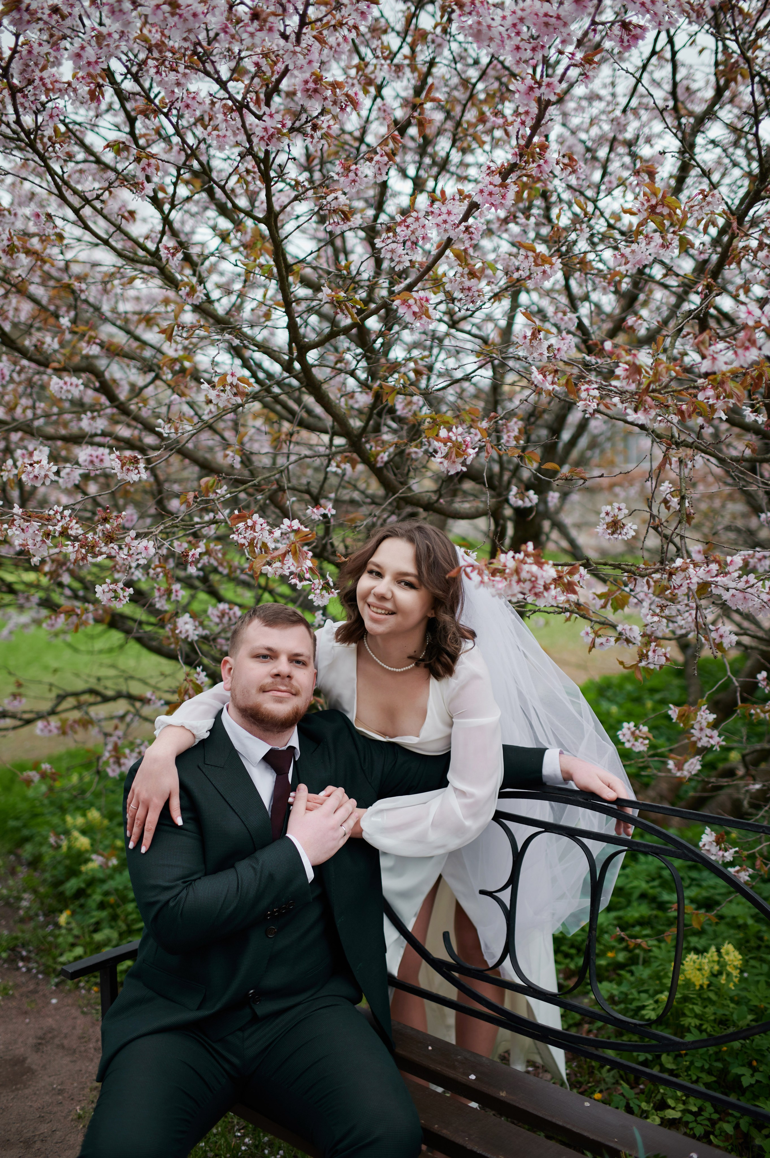 Ксения и Егор (фотосессия в ЗАГСе Петроградского района, Ботаническом саду с сакурой). Портретный, семейный и свадебный фотограф в Санкт-Петербурге и в Пушкине Ширяев Денис