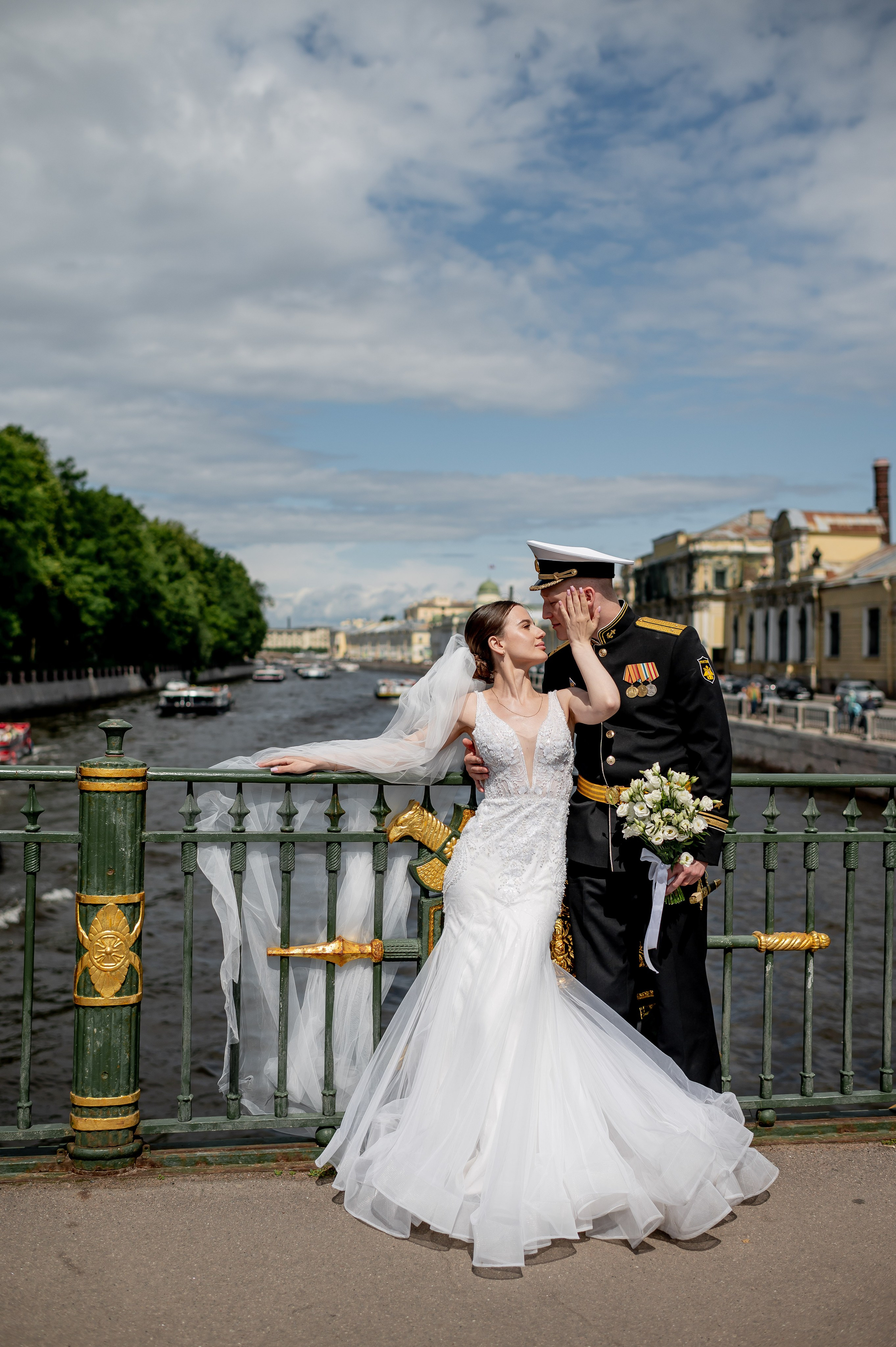 Елизавета и Максим (фотосессия у Дворца Штиглица, набережная Мойки и у Законодательного собрания). Портретный, семейный и свадебный фотограф в Санкт-Петербурге и в Пушкине Ширяев Денис