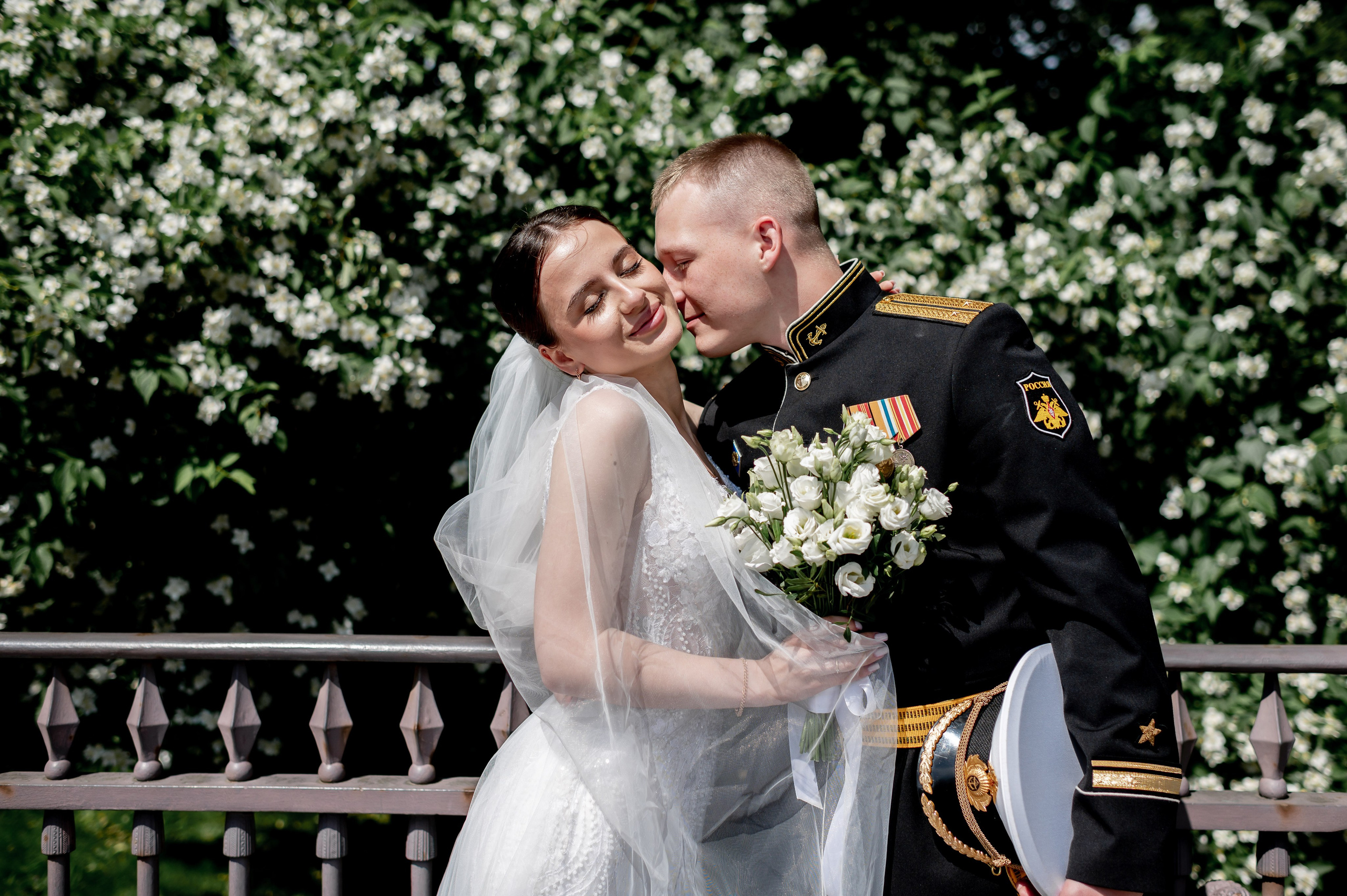 Елизавета и Максим (фотосессия у Дворца Штиглица, набережная Мойки и у Законодательного собрания). Портретный, семейный и свадебный фотограф в Санкт-Петербурге и в Пушкине Ширяев Денис