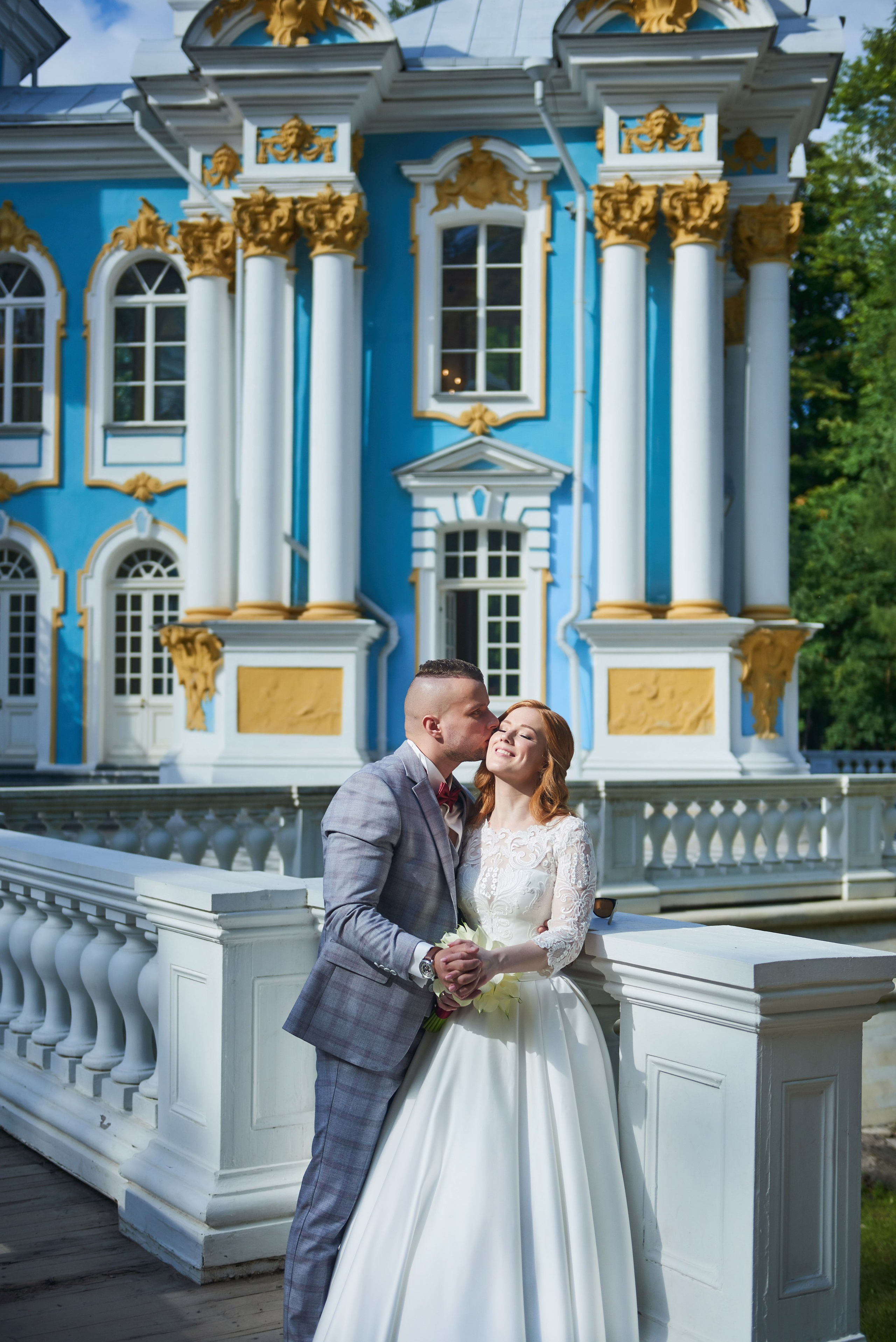 Красивейшая свадебная прогулка для проведения фотосессии своей свадьбы по Екатерининскому парку в Пушкине Наталии и Александра. Портретный, семейный и свадебный фотограф в Санкт-Петербурге и в Пушкине Ширяев Денис