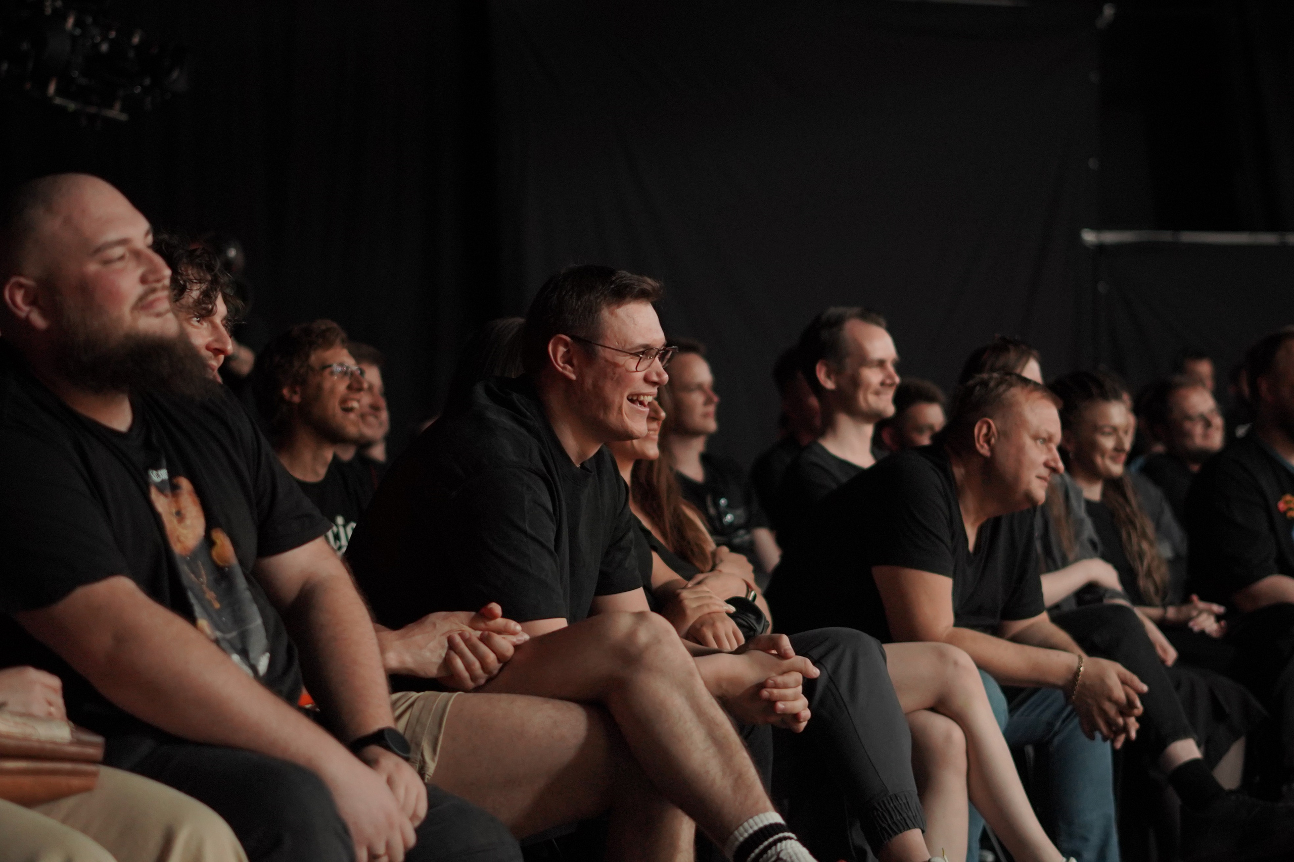 За кадром Medium Quality — шоу " Разгон ". Beardy Pix