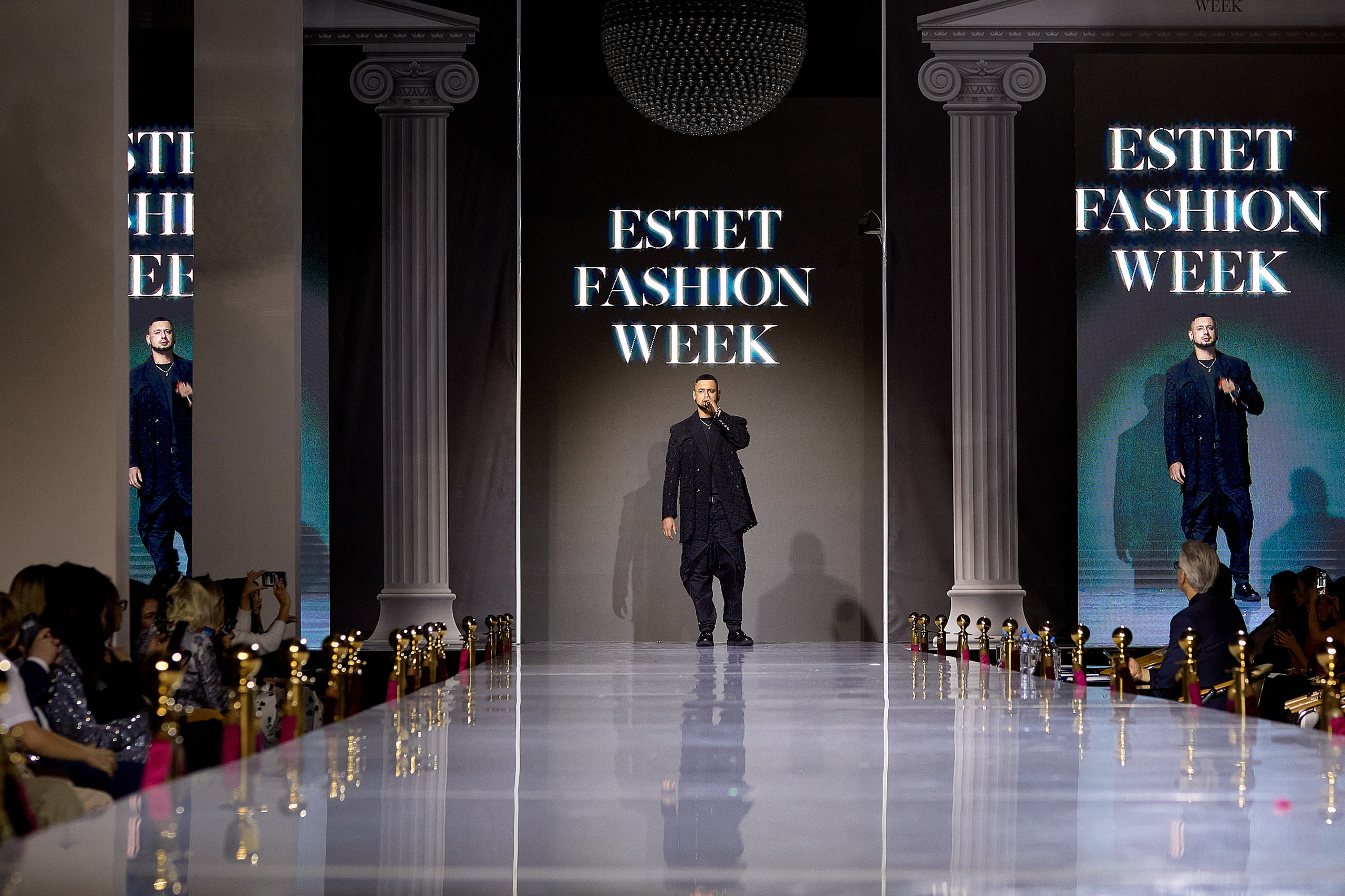 Показ в стиле Victoria's Secret | Ювелирная неделя моды «Эстет»