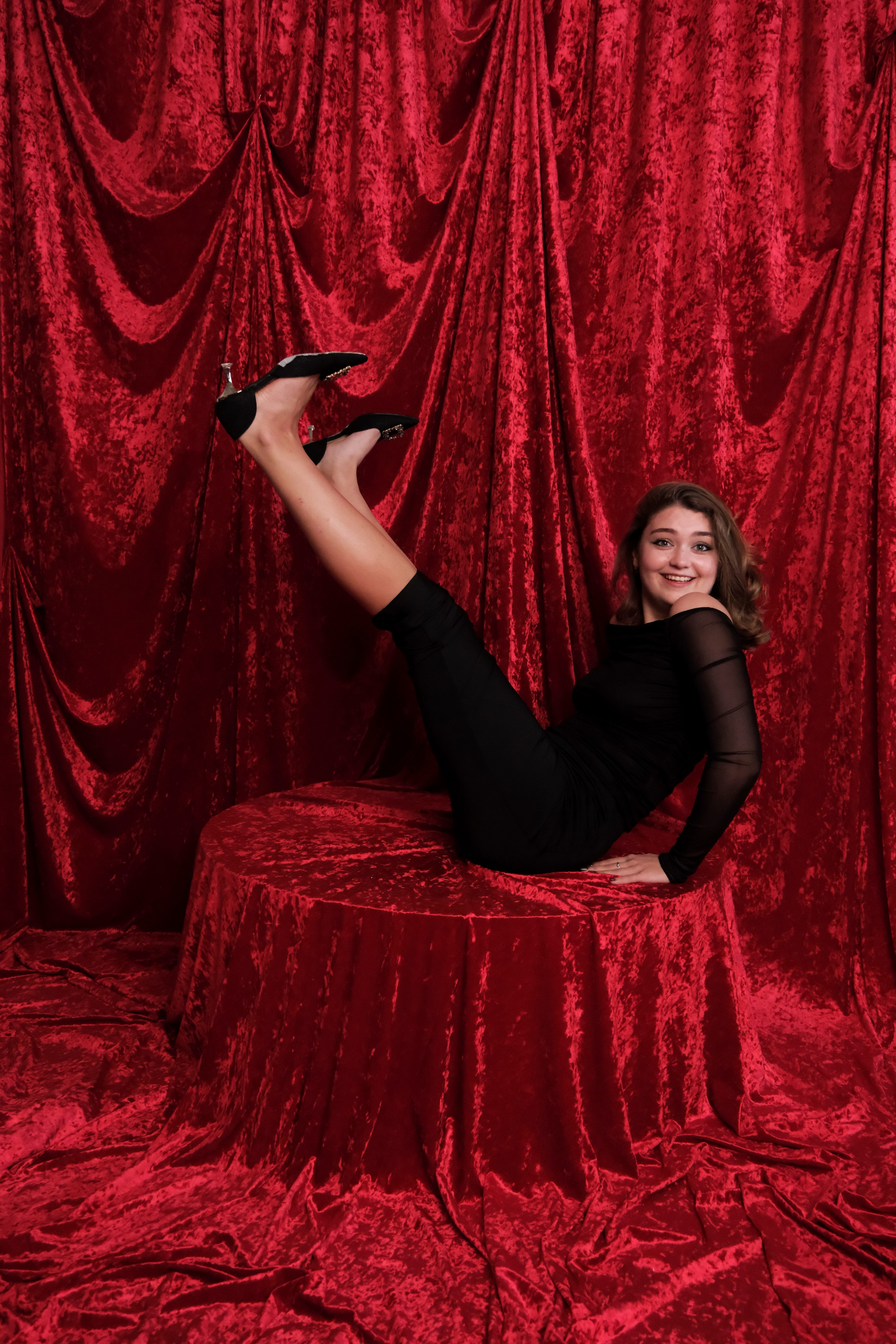 Студия. Кинокадры для тебя. фотограф и стилист по прическам Анастасия Помелова