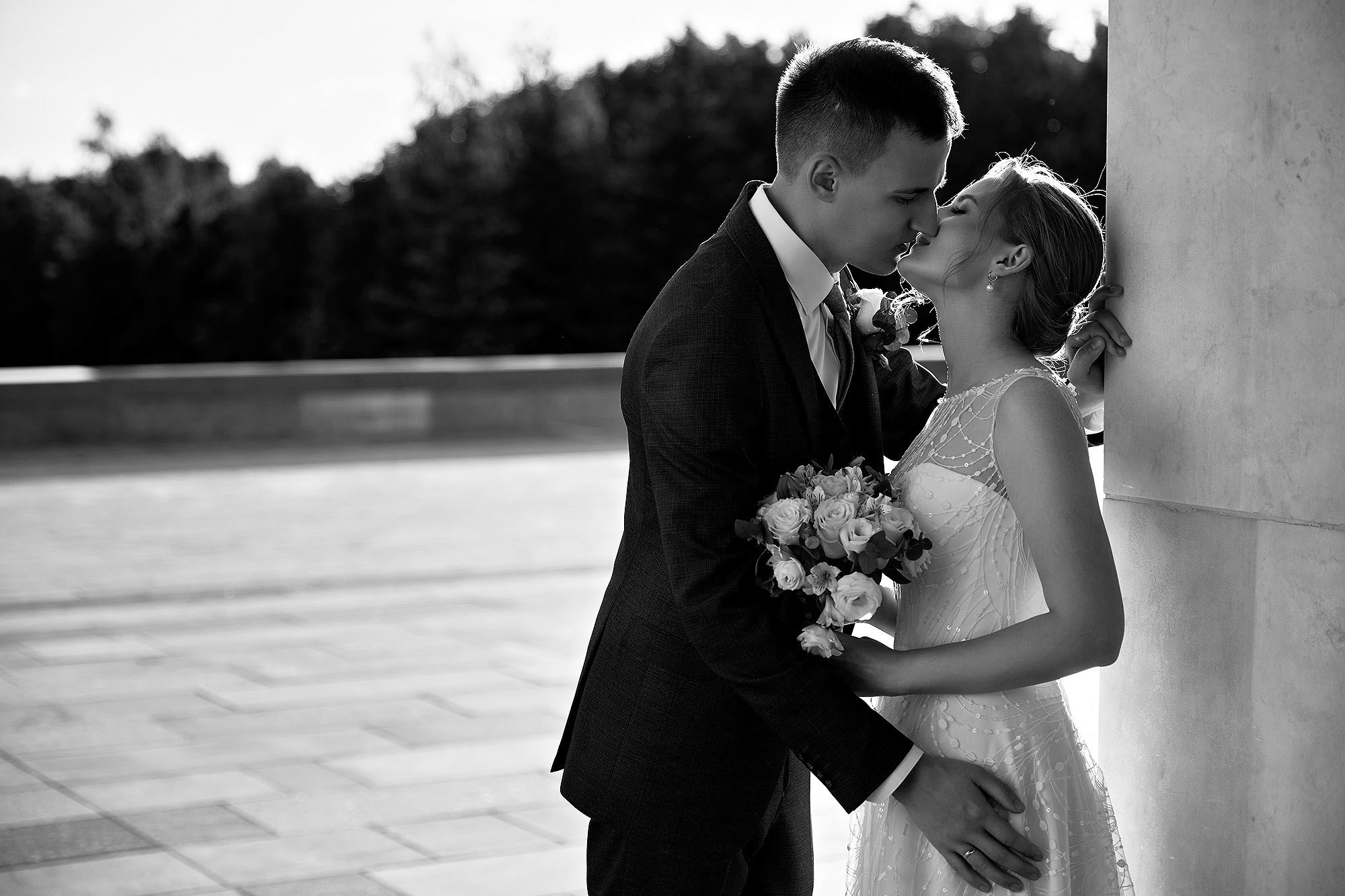 Прогулка, фотосессия жениха и невесты. Свадебная съемка. Фотограф в Москве Валерий Боцман