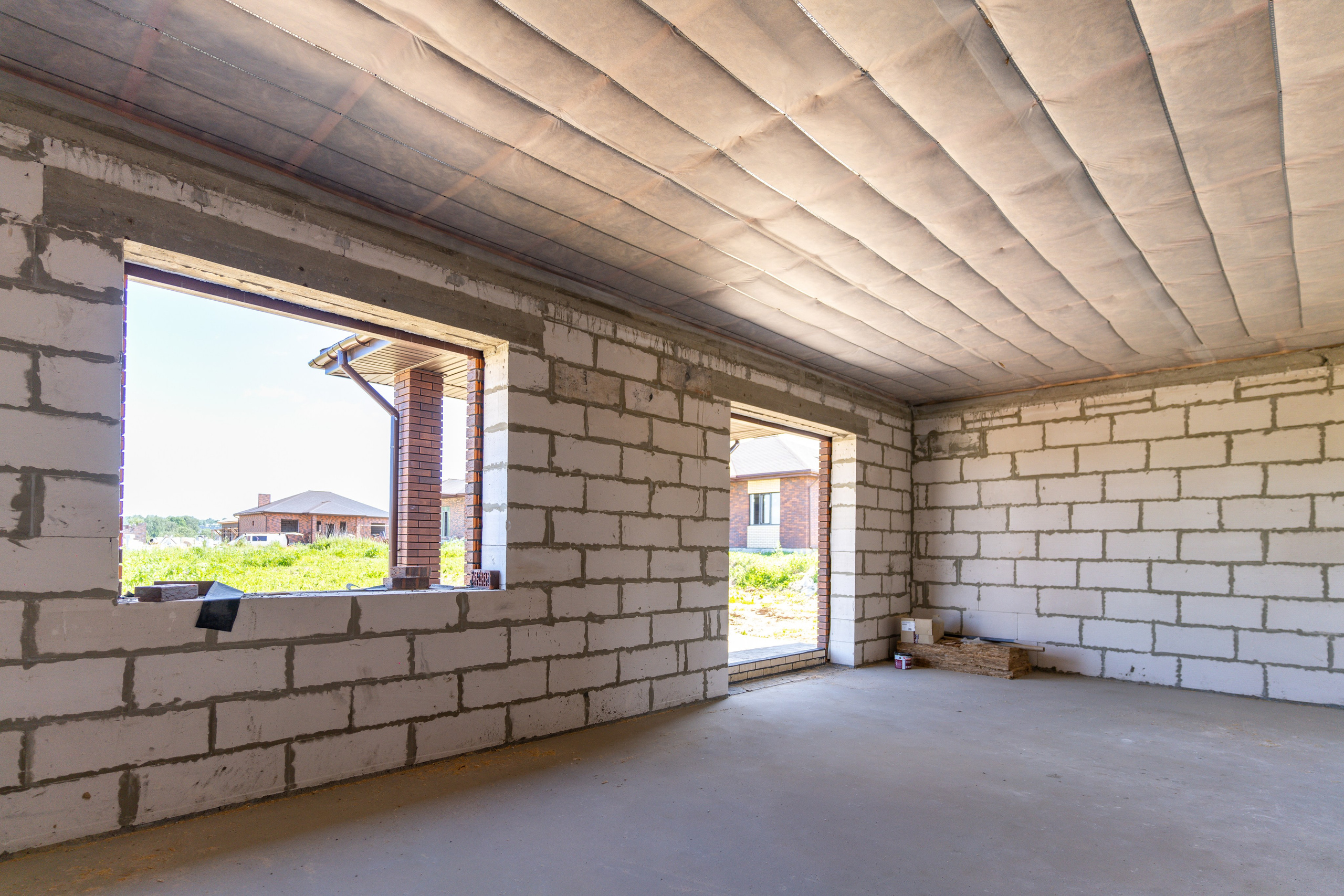 Внутри дома 