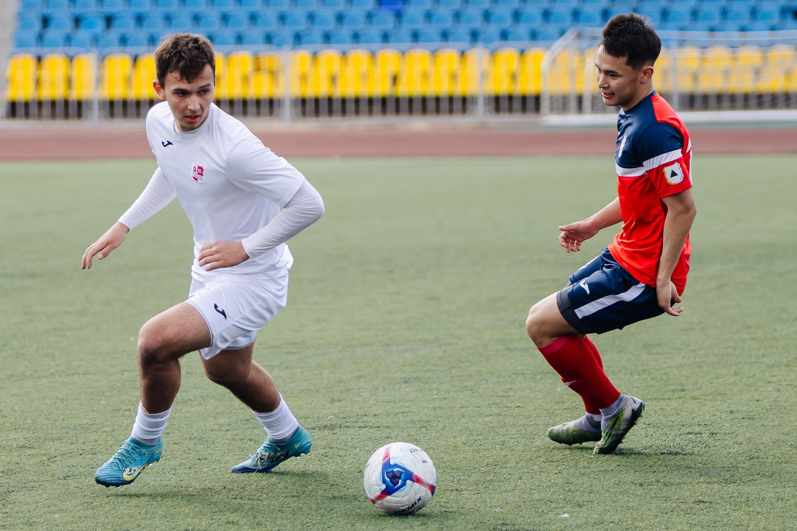 ФК «Металлург-Магнитогорск» vs ФК «ОСШ-Челябинск-М» // 05.04.25. Денис Прохоров Фотограф в г. Магнитогорск