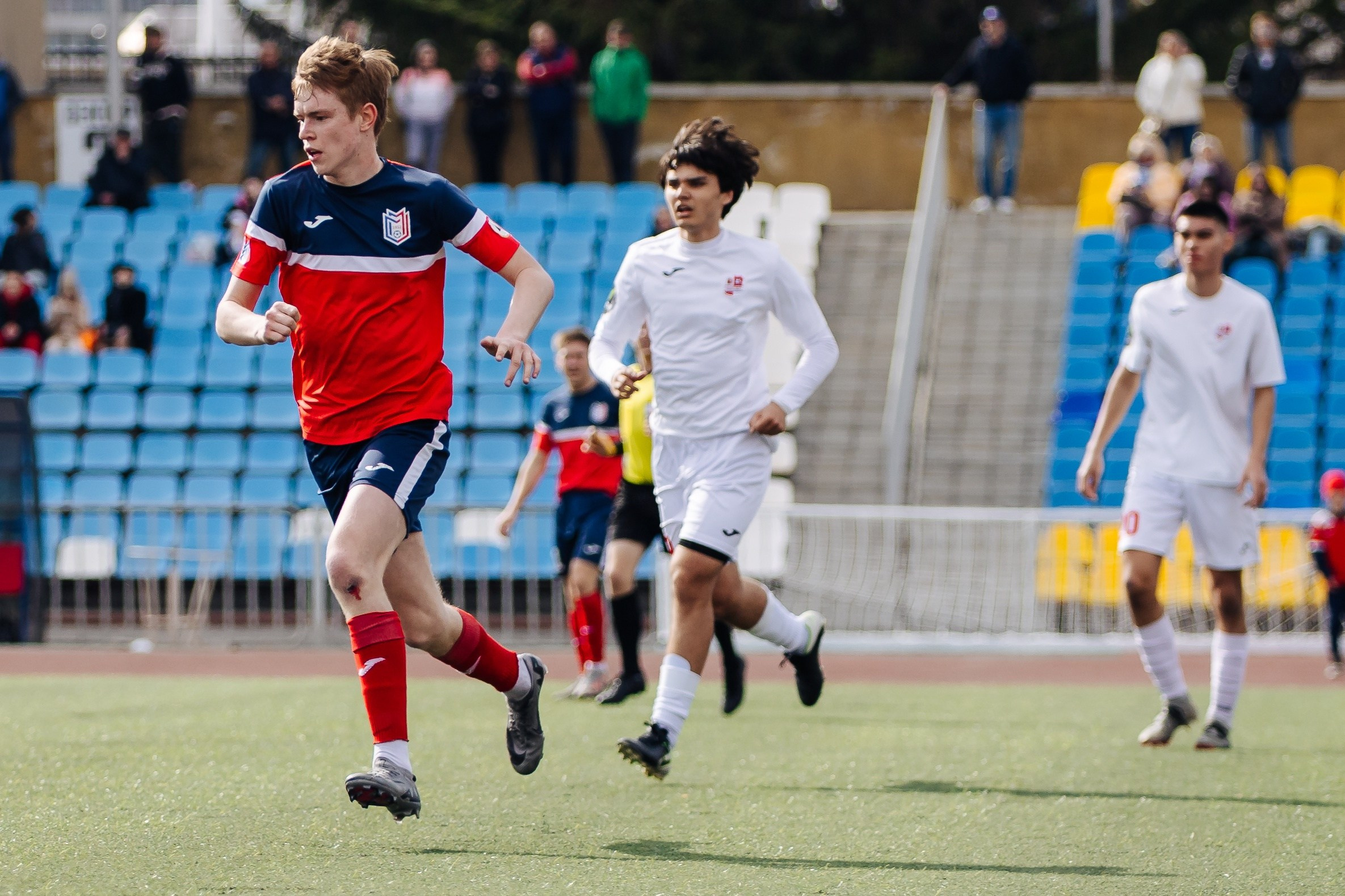 ФК «Металлург-Магнитогорск» vs ФК «ОСШ-Челябинск-М» // 05.04.25. Денис Прохоров Фотограф в г. Магнитогорск