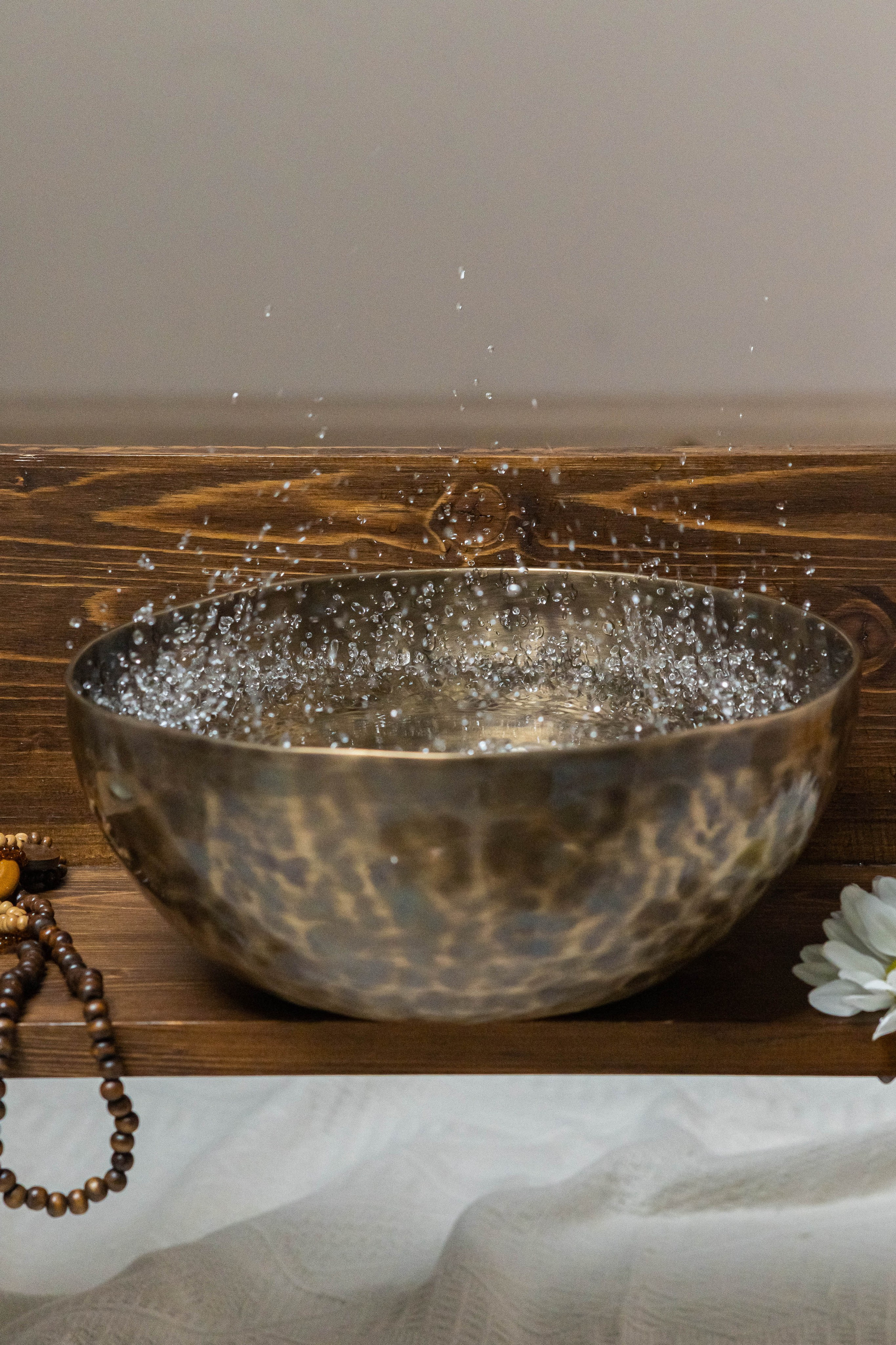 Контент для соцсетей- Тибетские чаши. Предметный фотограф в Горячем Ключе Вера Швец