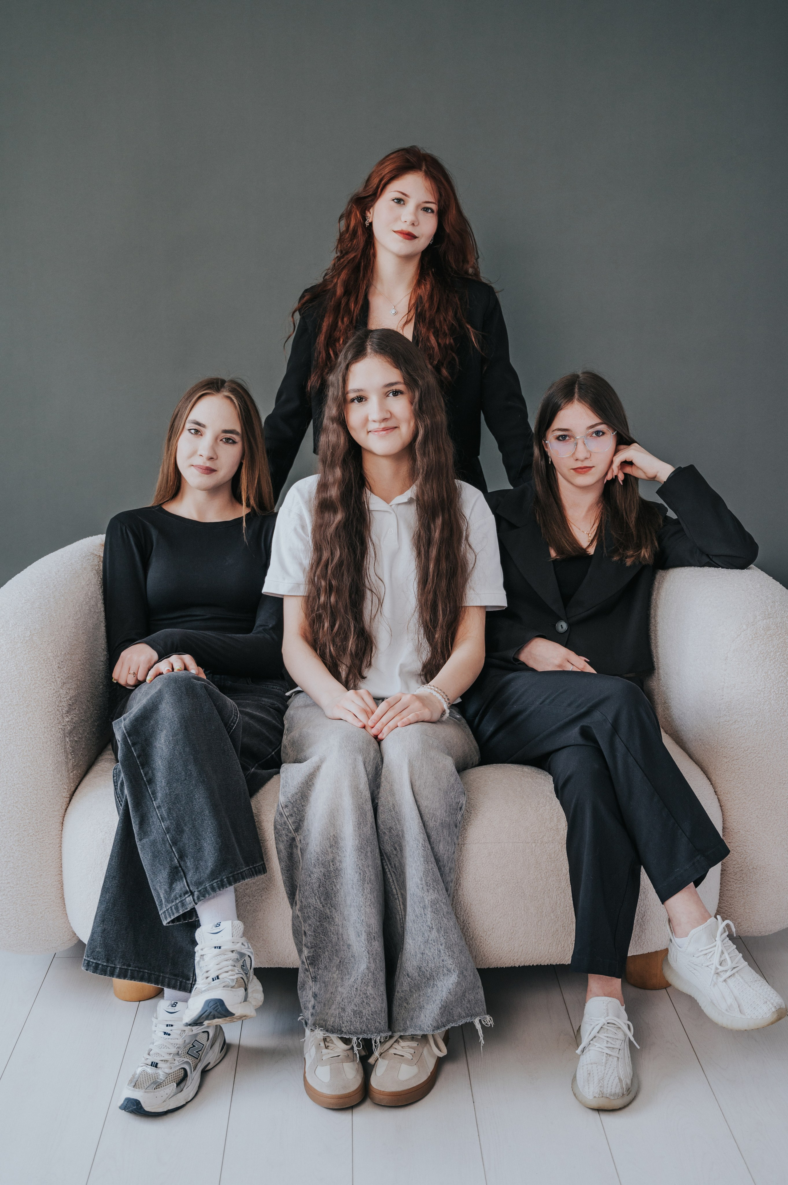 Фотостудия. Выпускные альбомы и Школьный фотограф в Алексеевке, Бирюче, Красном