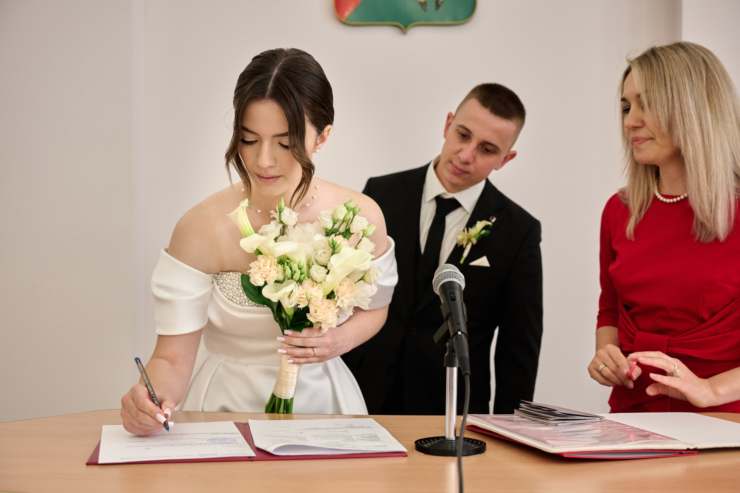 Свадебная фотосессия Никиты и Ангелины в Старом Осколе. Профессиональный фотограф Старый Оскол, Губкин — свадьба, венчание, крещение, юбилей и день рождения