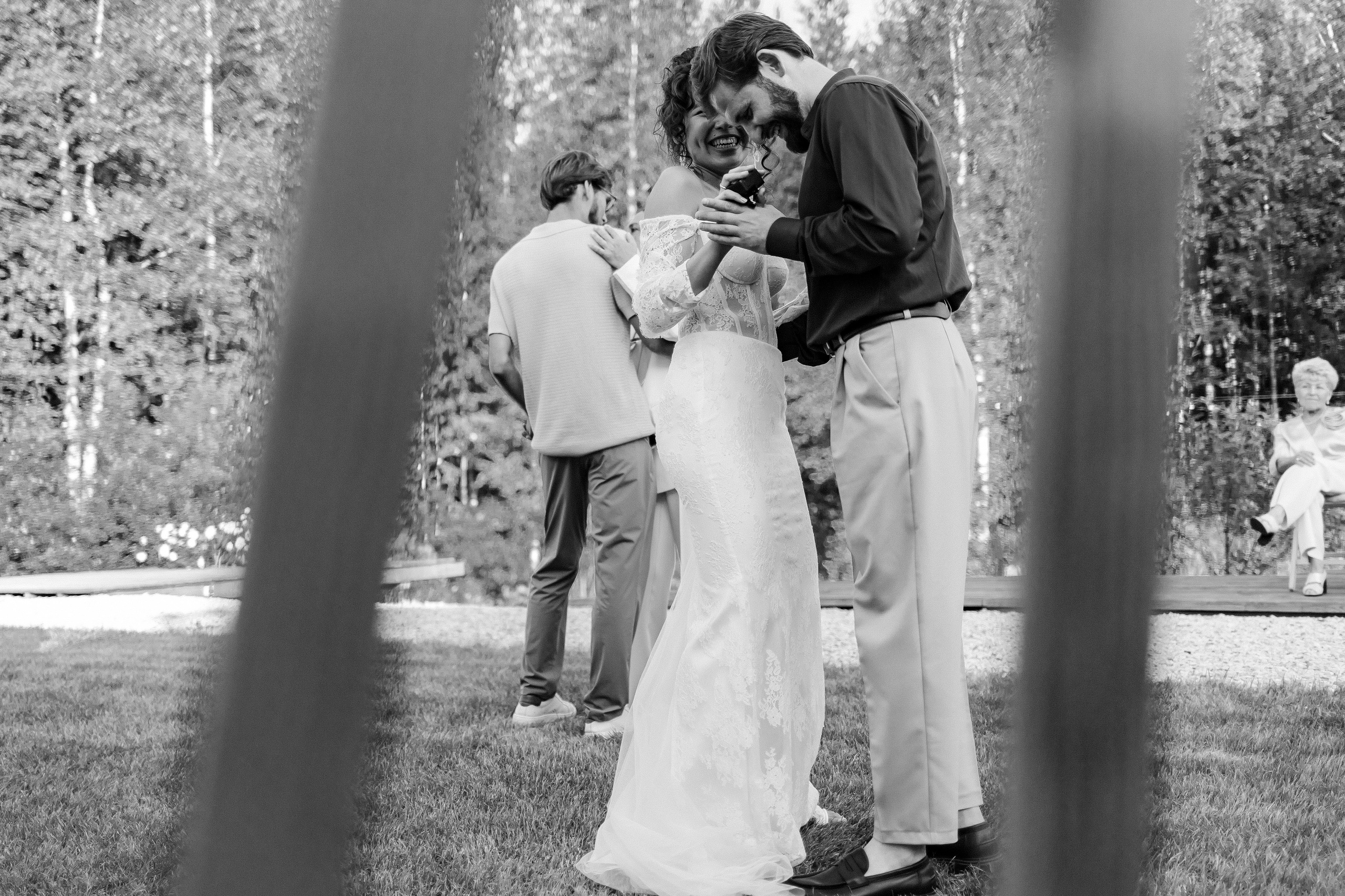 Плюс тридцать градусов на лужайке. Фотограф Андрей Куськало