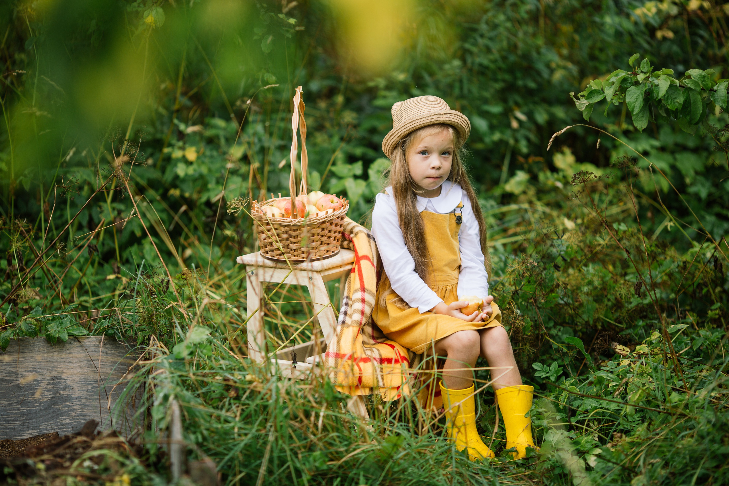 Яблочный фотодень. Семейный фотограф Толстикова Кристина