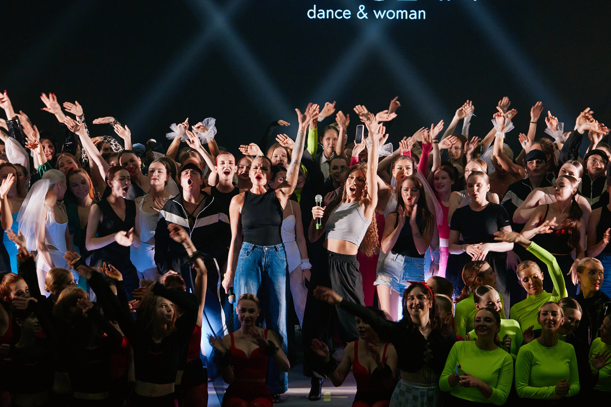 VIVA GLAM Отчетный концерт. Фотограф и видеограф в Кургане Леонид Корнильев