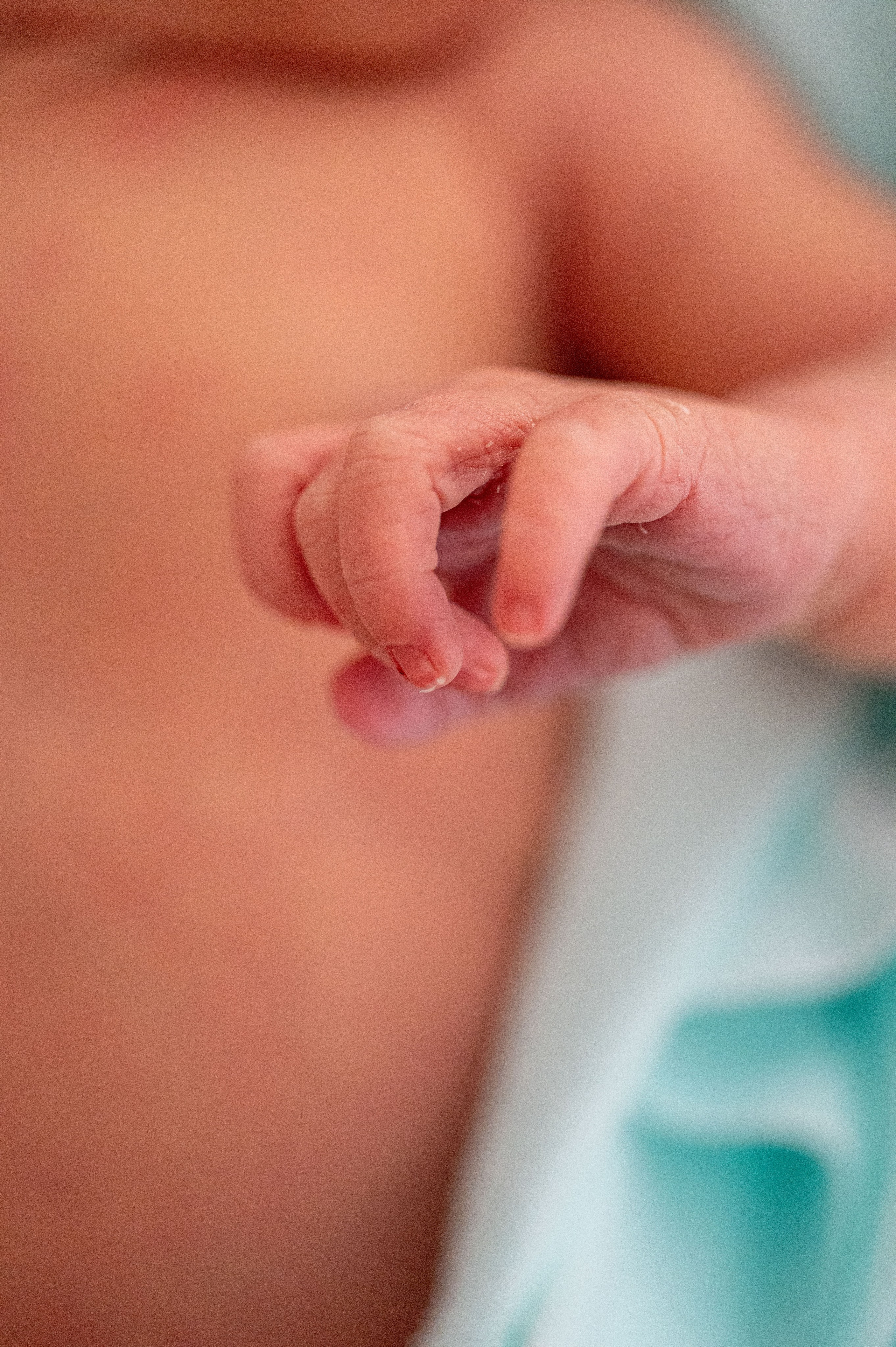 Выписка Алисии МД Лахта. Фотограф на роды СПБ Юлия Герасимова