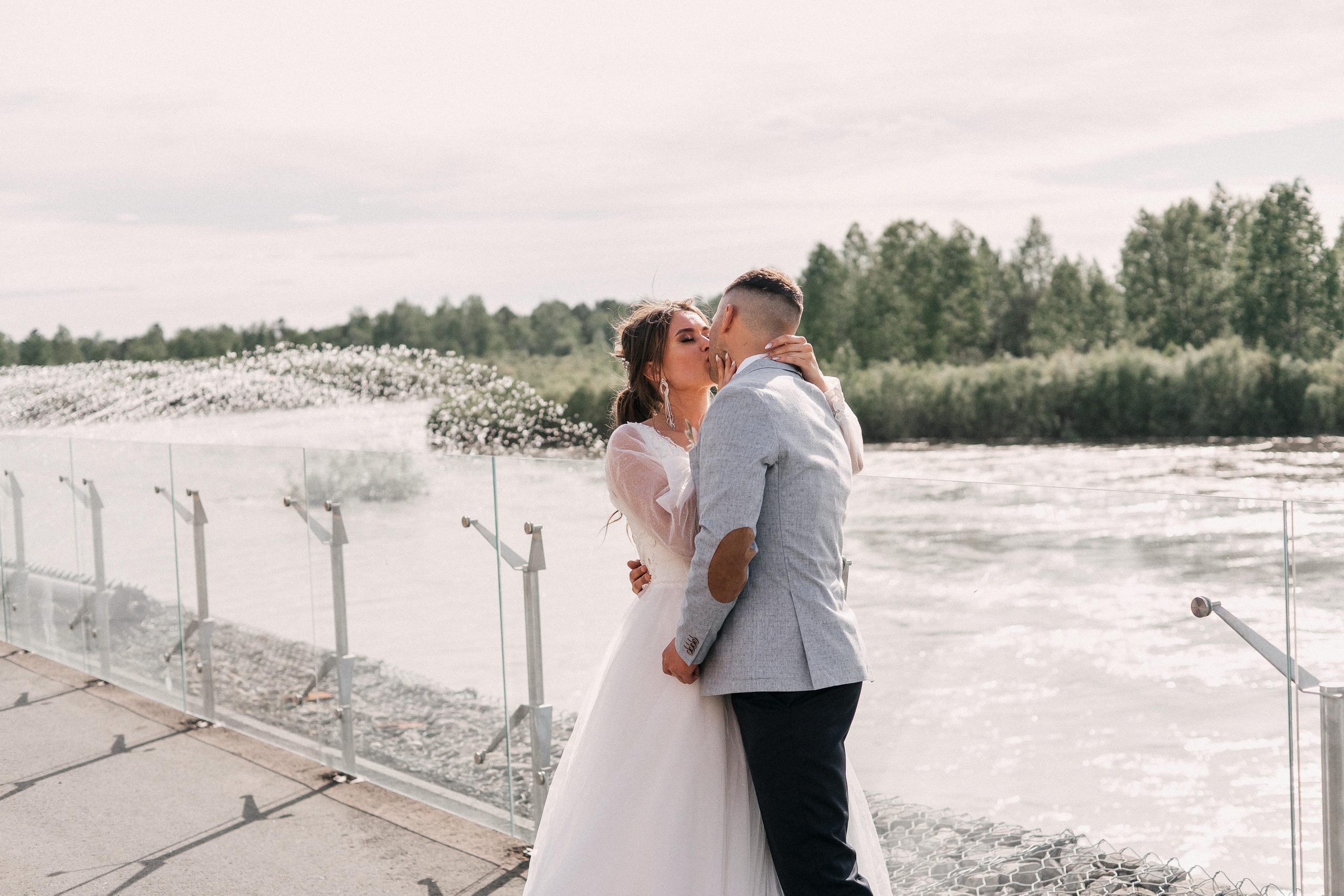 Пасмурно. Возможны ливни. Фотограф Иркутск, Ангарск, Усолье-Сибирское. Выпускные альбомы