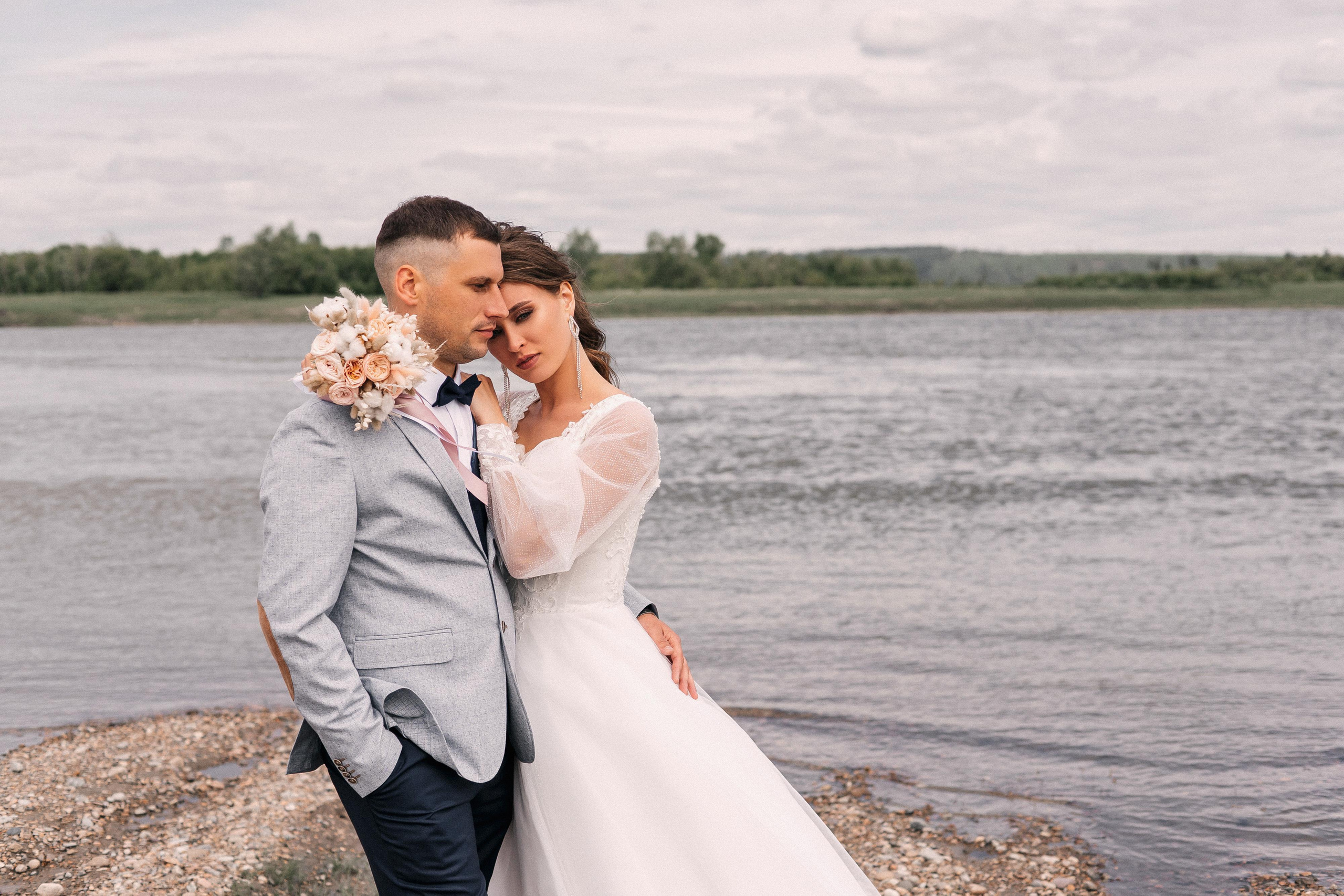 Пасмурно. Возможны ливни. Фотограф Иркутск, Ангарск, Усолье-Сибирское. Выпускные альбомы