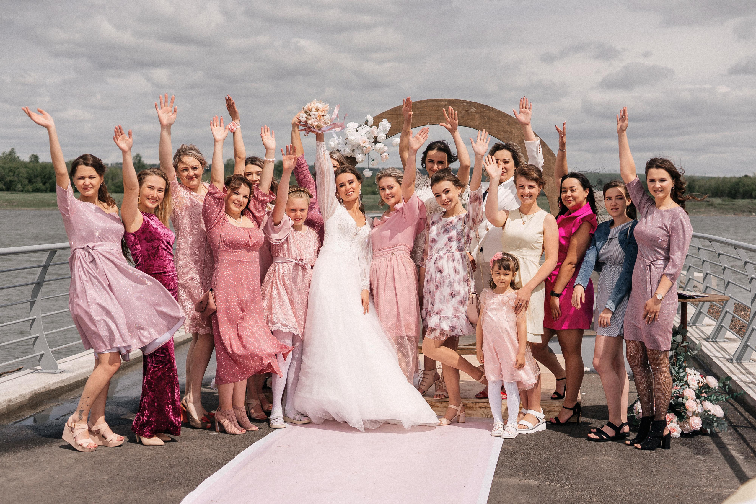 Пасмурно. Возможны ливни. Фотограф Иркутск, Ангарск, Усолье-Сибирское. Выпускные альбомы