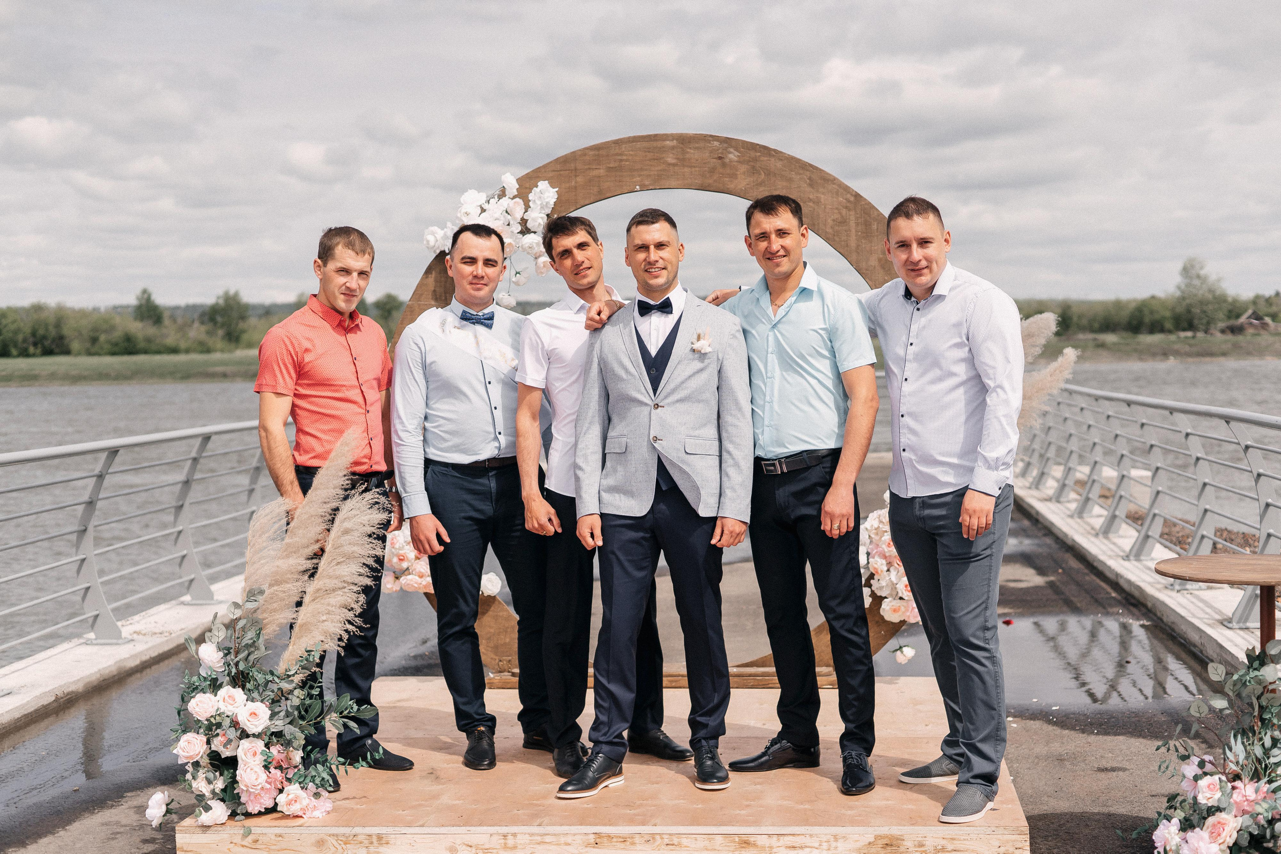 Пасмурно. Возможны ливни. Фотограф Иркутск, Ангарск, Усолье-Сибирское. Выпускные альбомы