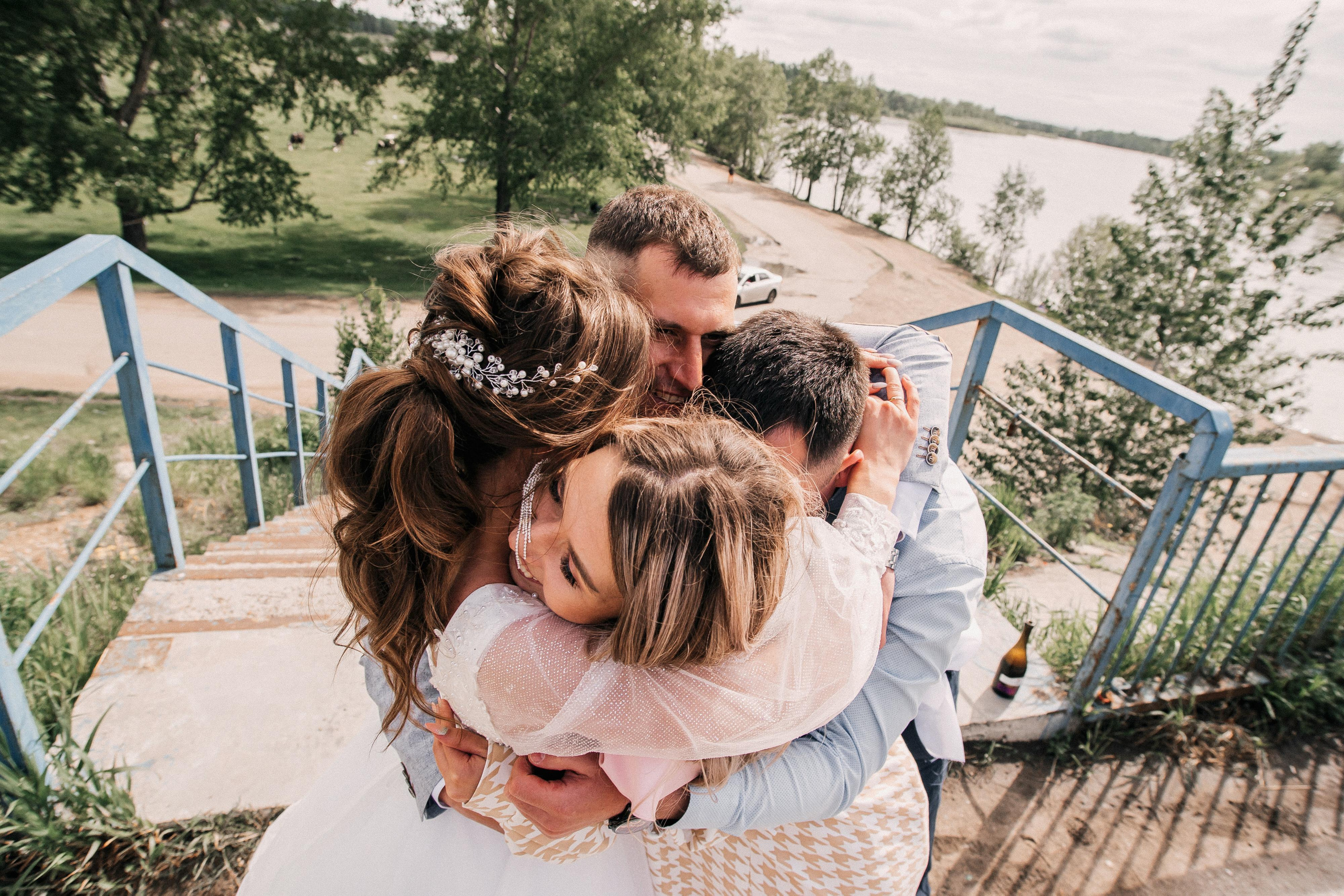 Пасмурно. Возможны ливни. Фотограф Иркутск, Ангарск, Усолье-Сибирское. Выпускные альбомы