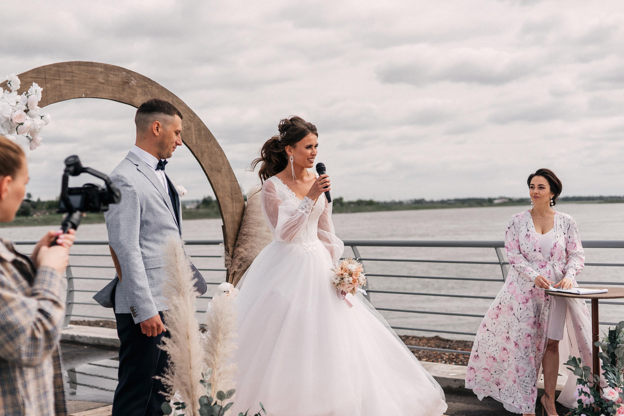 Пасмурно. Возможны ливни. Фотограф Иркутск, Ангарск, Усолье-Сибирское. Выпускные альбомы
