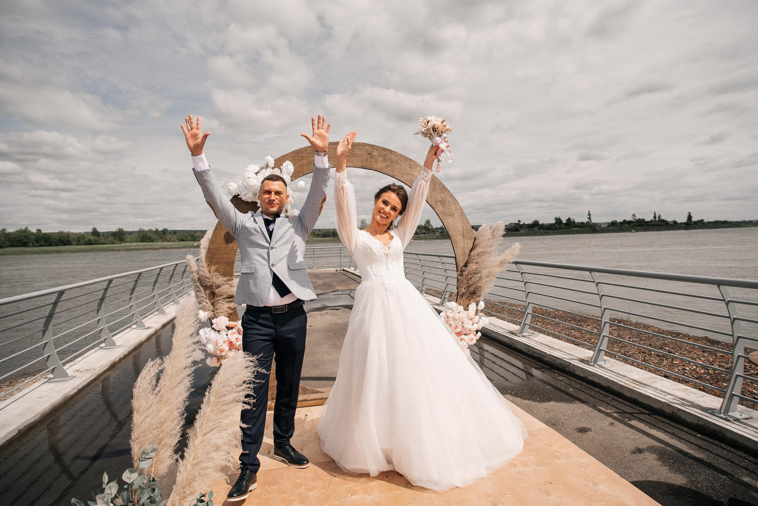 Пасмурно. Возможны ливни. Фотограф Иркутск, Ангарск, Усолье-Сибирское. Выпускные альбомы