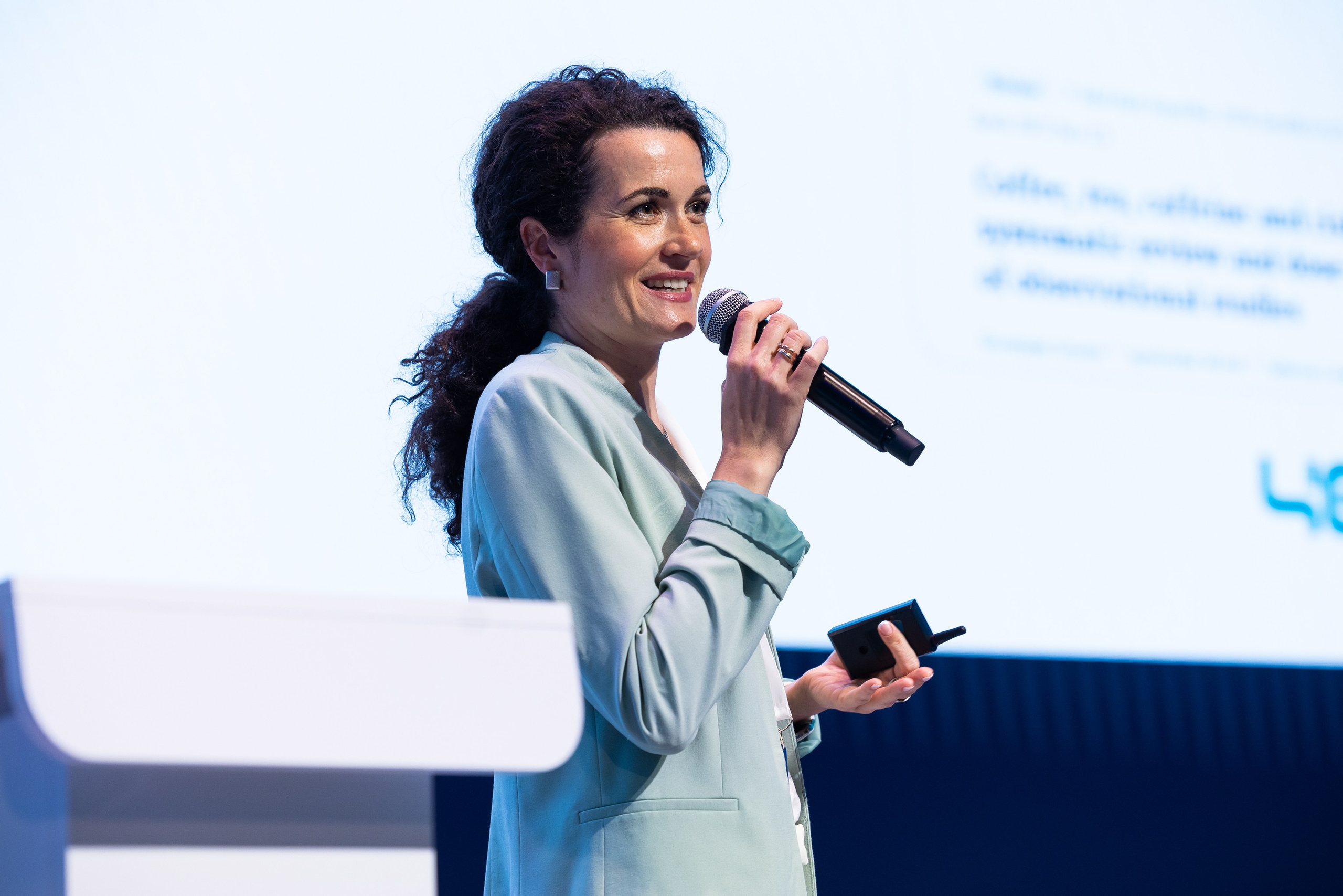 Aha! — 29–30 мая 2025. Фотобанк Матемаркетинг