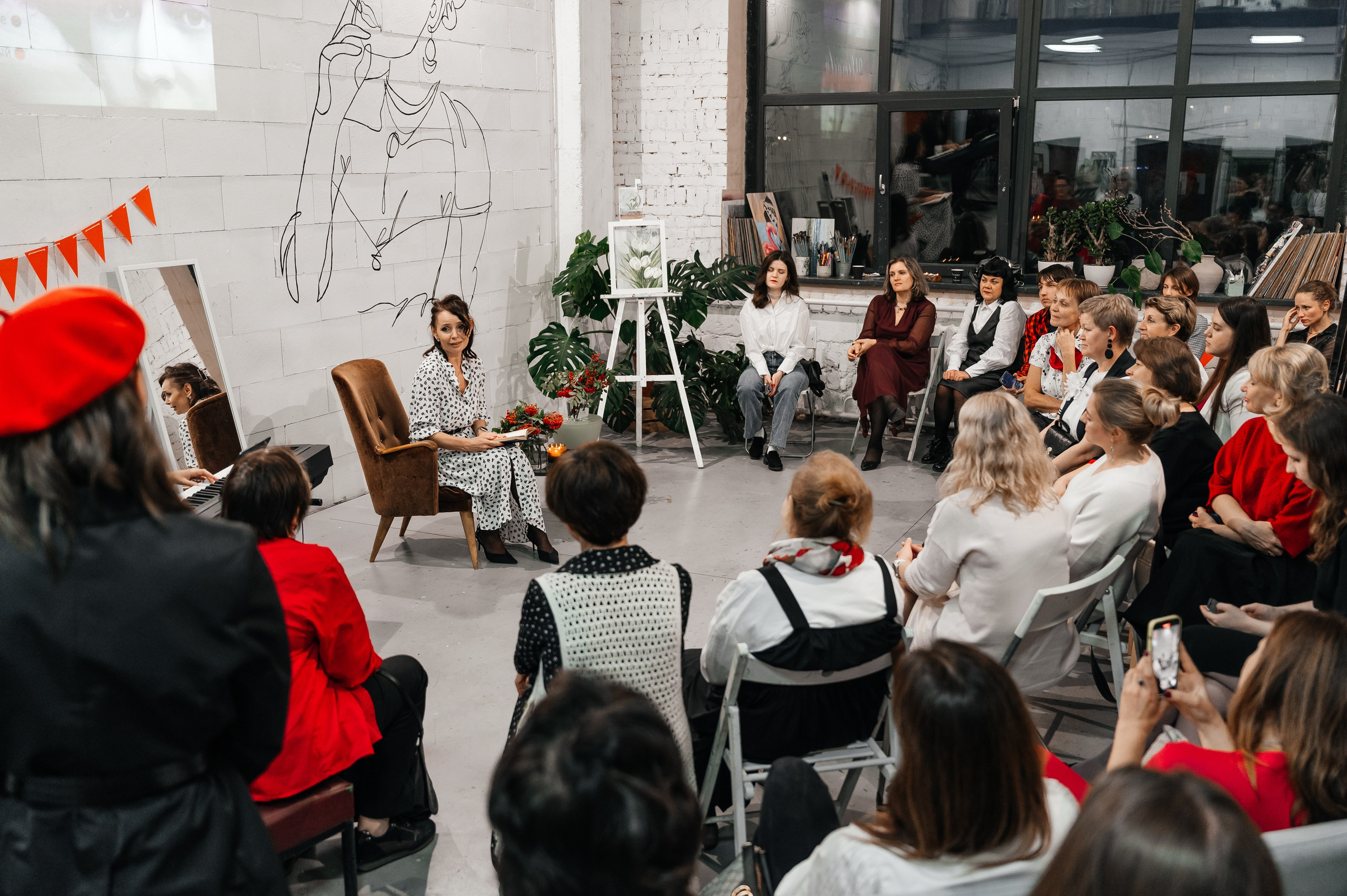 Вечер поэзии Цветаевой, клуб Читалка. Wedding and family photographer USA