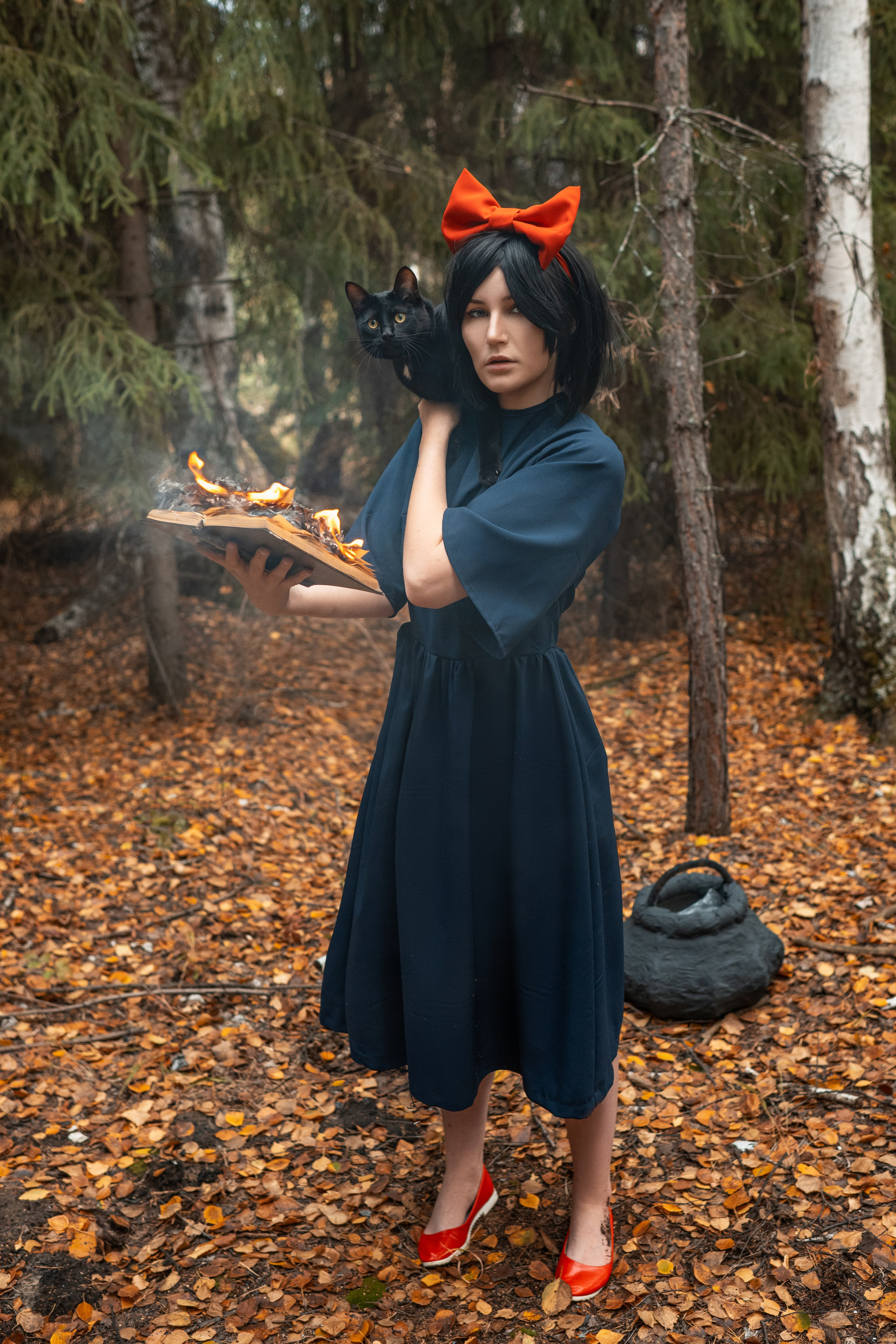 Ведьма с котом. Belichev45foto.ru