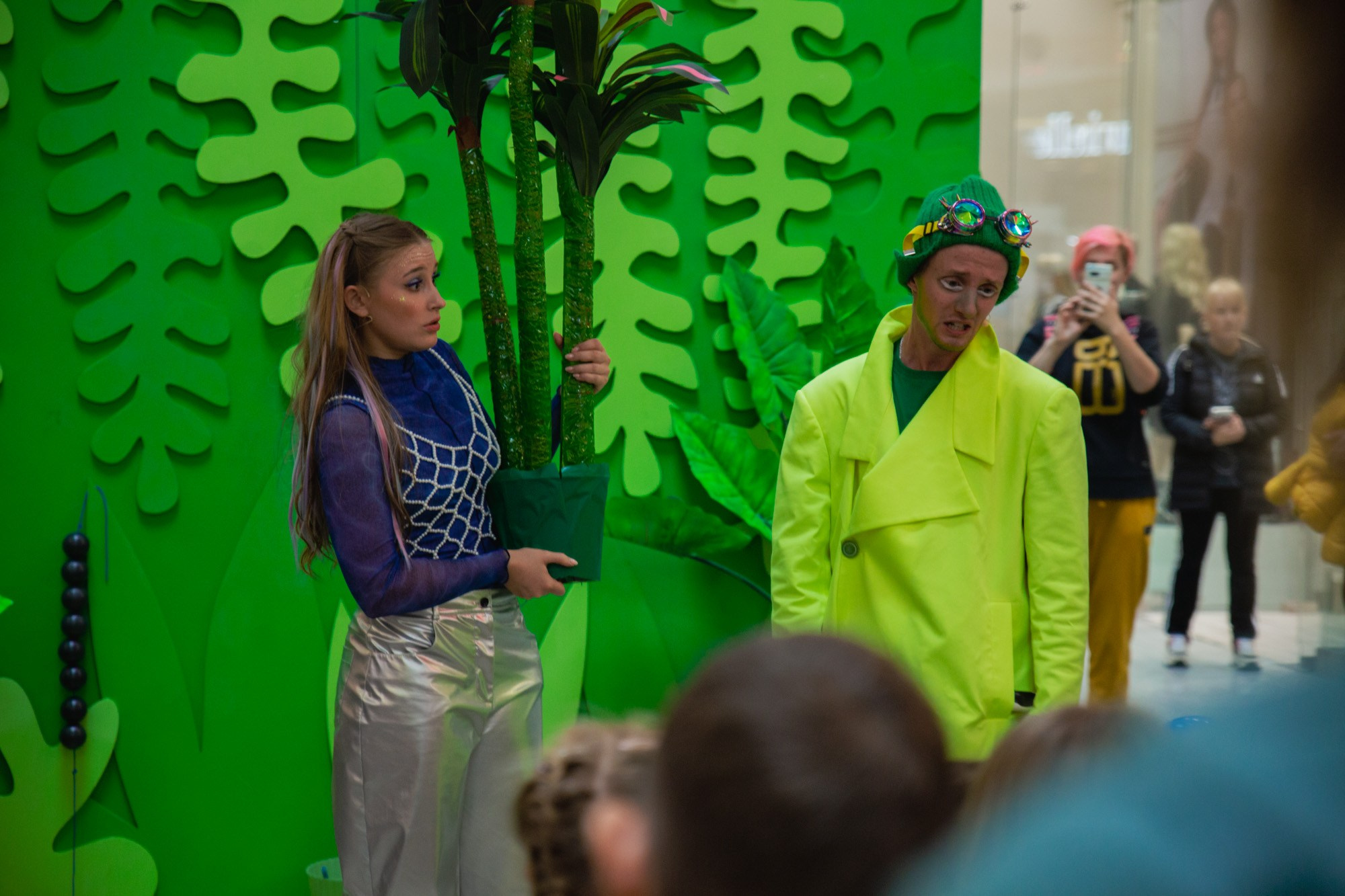 Сказка в ТЦ Океания. Репортажный и концертный фотограф в Москве Анастасия Осень