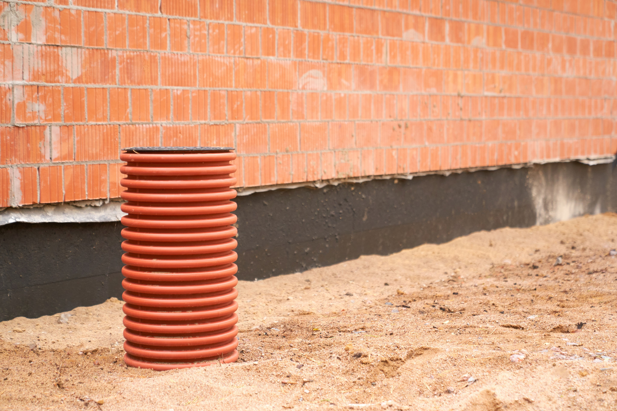 Фотосъёмка строительства дома в Комарово — архитектурный проект на стадии кирпичных работ. Сергей Горшенин — профессиональный фотограф