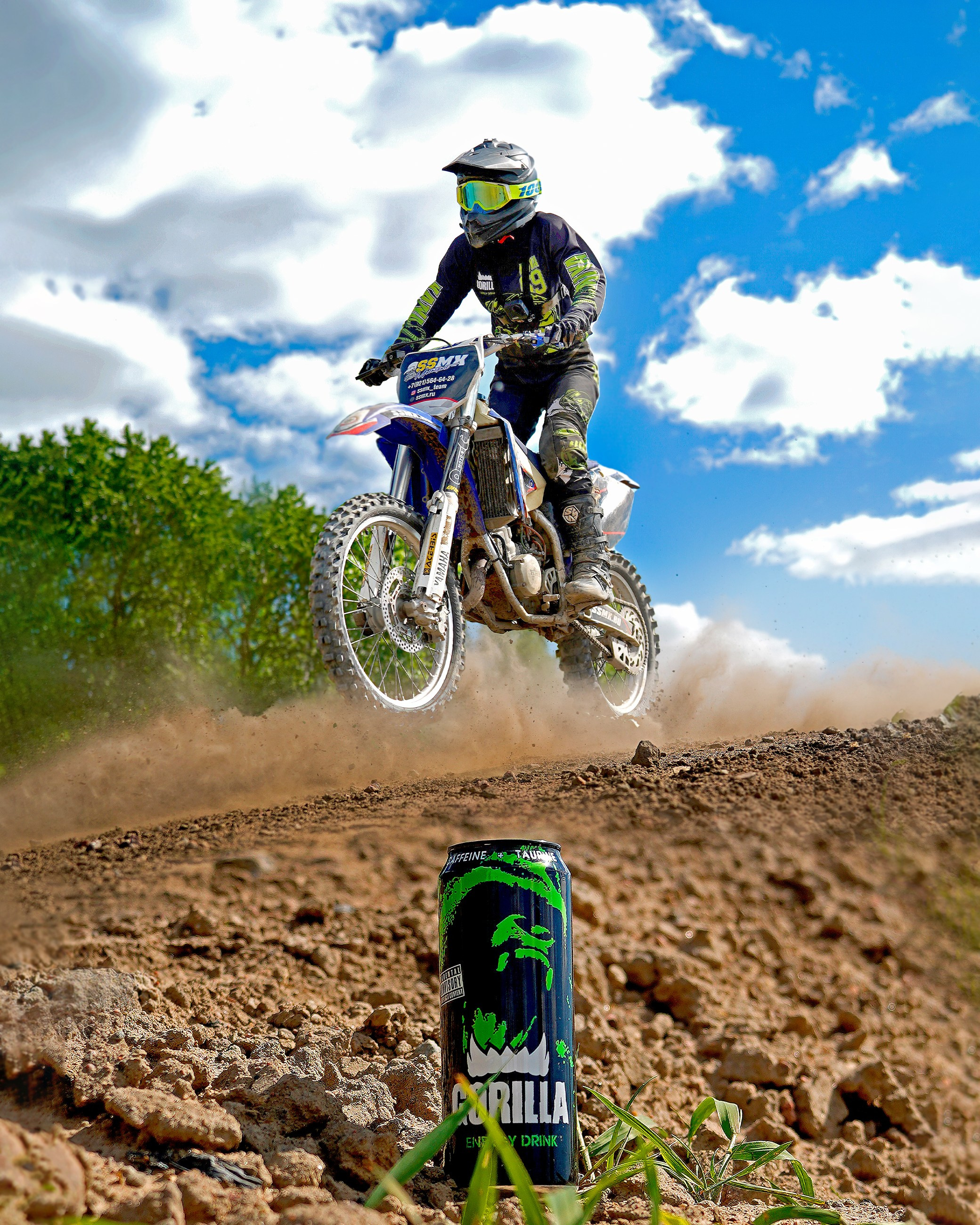 Катя Ли. Графический дизайнер Илья Левченко