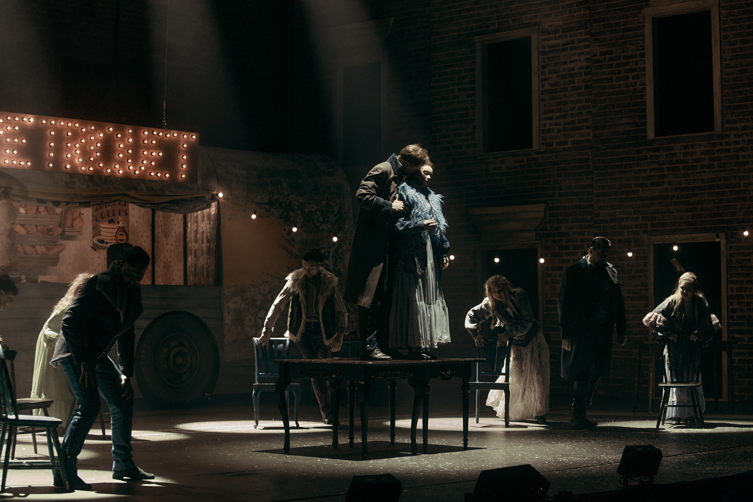 Онегин. Театр на Таганке. Фотограф Нина Антонова