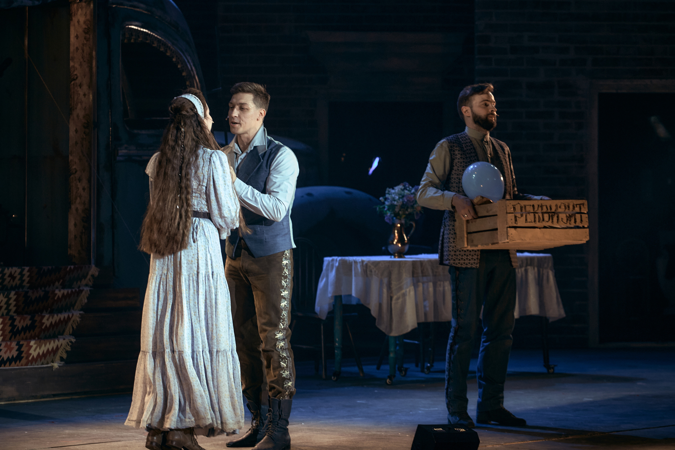 Онегин. Театр на Таганке. Фотограф Нина Антонова