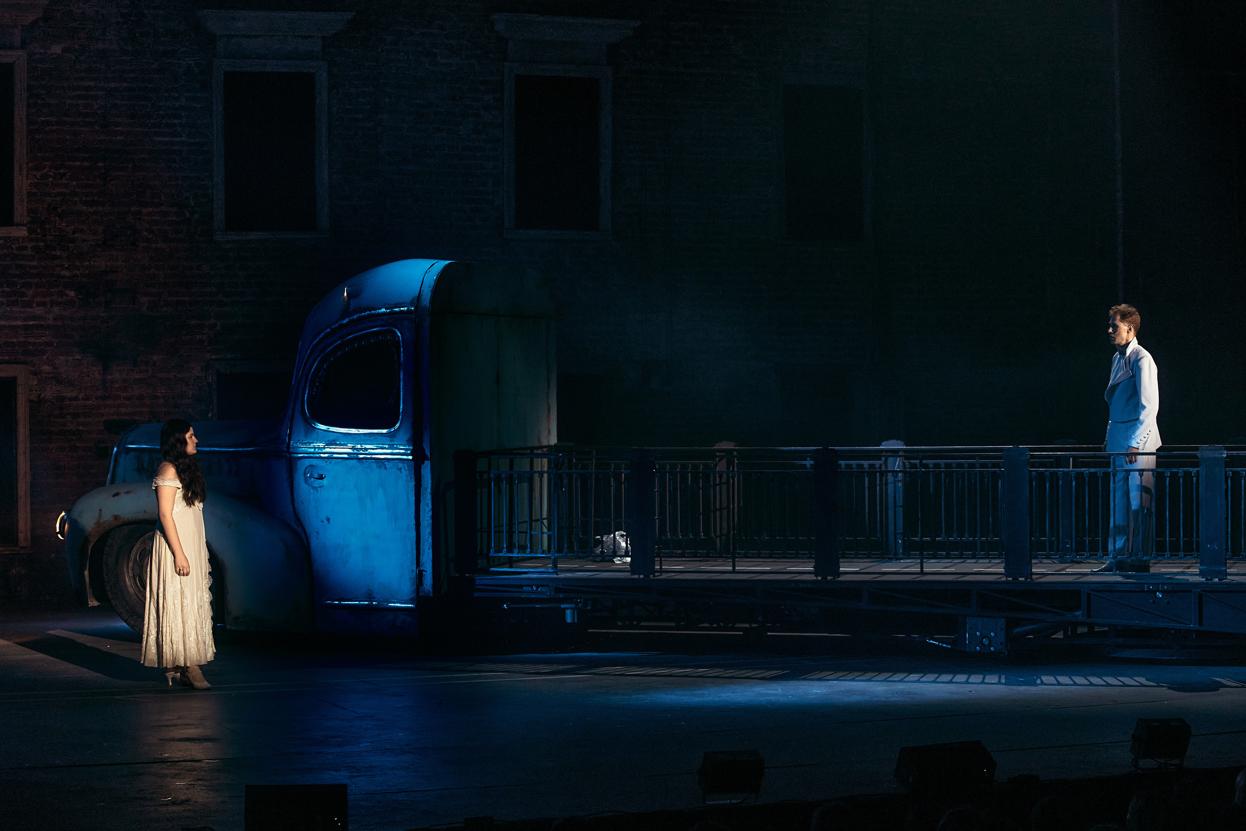 Онегин. Театр на Таганке. Фотограф Нина Антонова